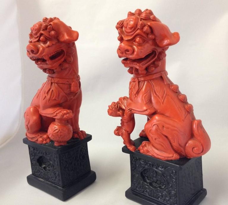 red foo dog statue