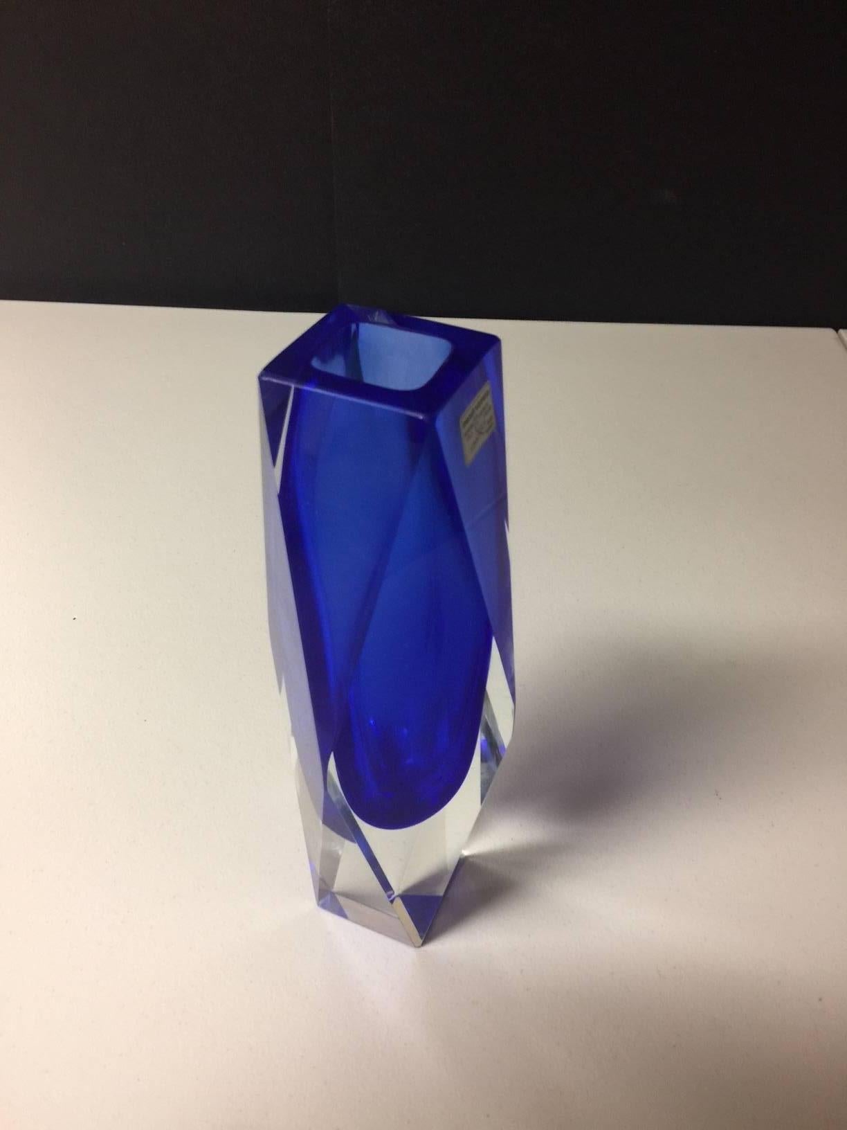 Stunning Murano Glass Sommerso Faceted Vase by Mandruzzato 1