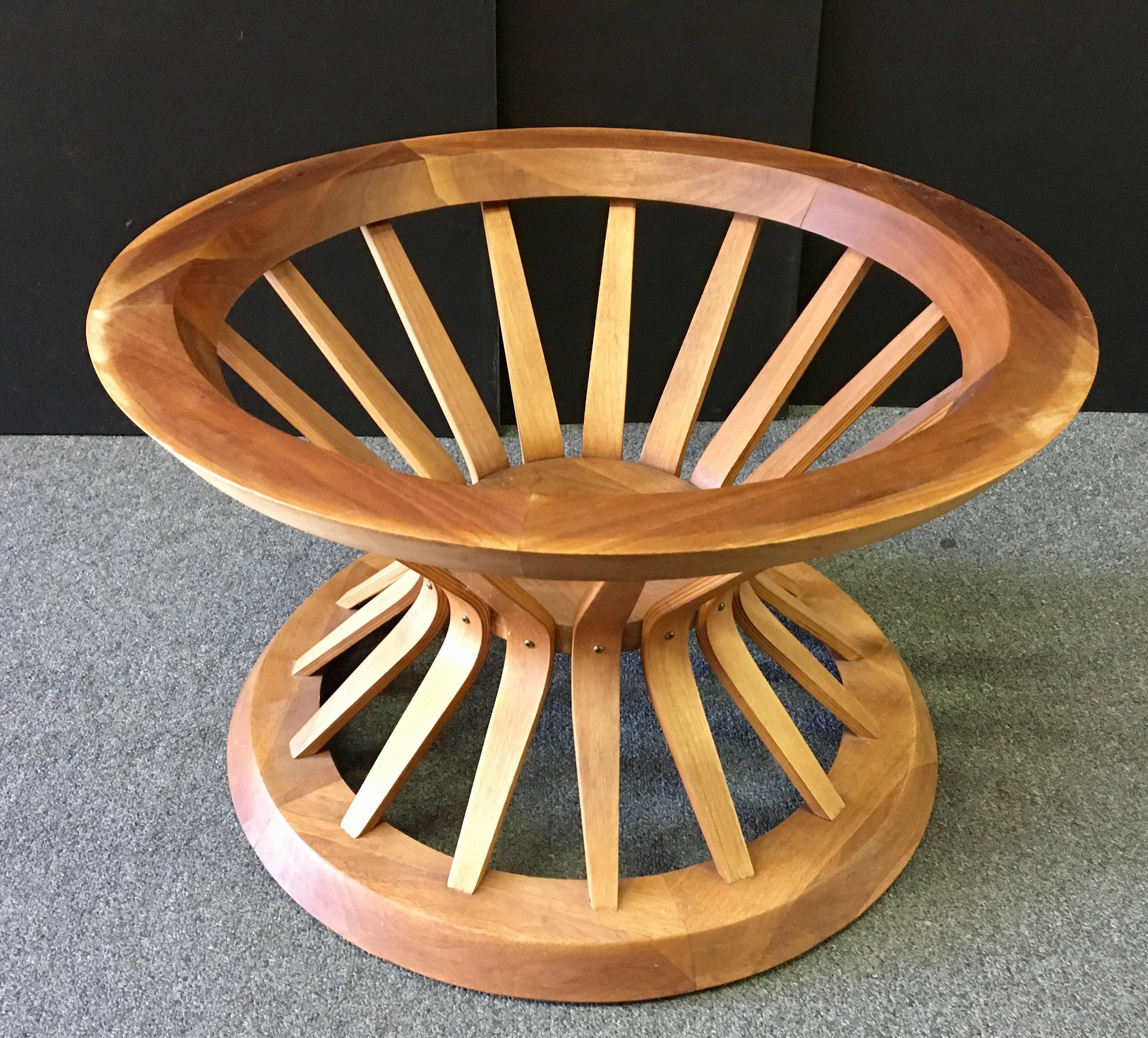 American Mid-Century Round Wheatshaft Coffee Table Designed by Edward Wormley for Dunbar