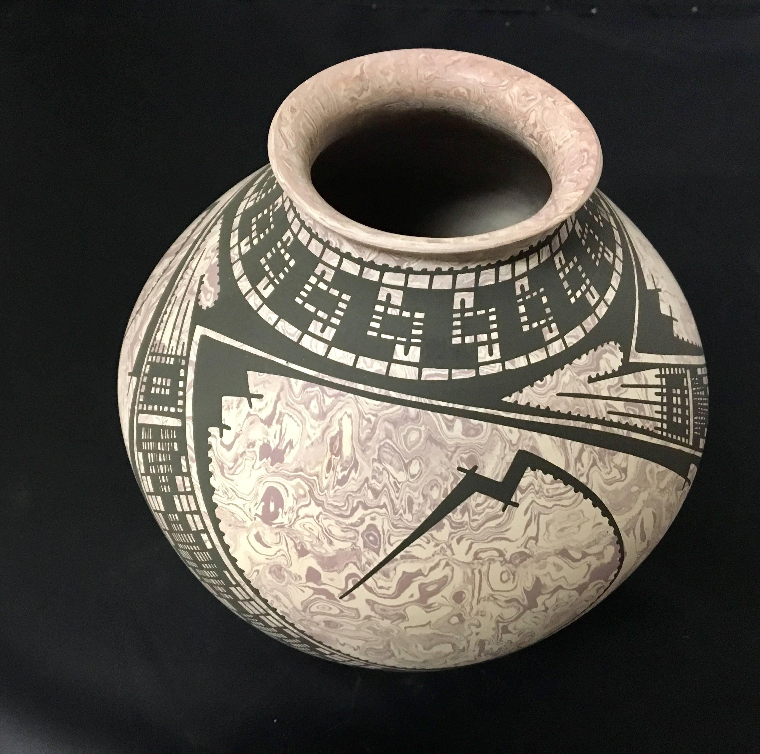20th Century Mata Ortiz Pottery Vase / Olla by Betty Quezada