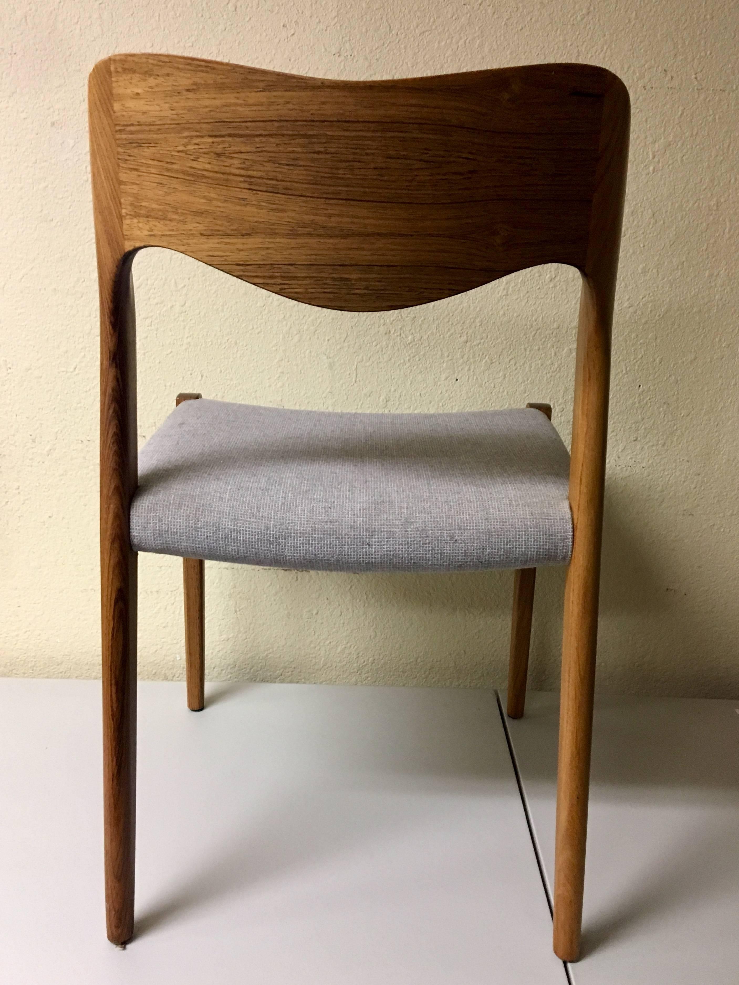 Set of Six Danish Modern Rosewood Dining Chairs by Niels Moller, Model 71 In Good Condition In San Diego, CA