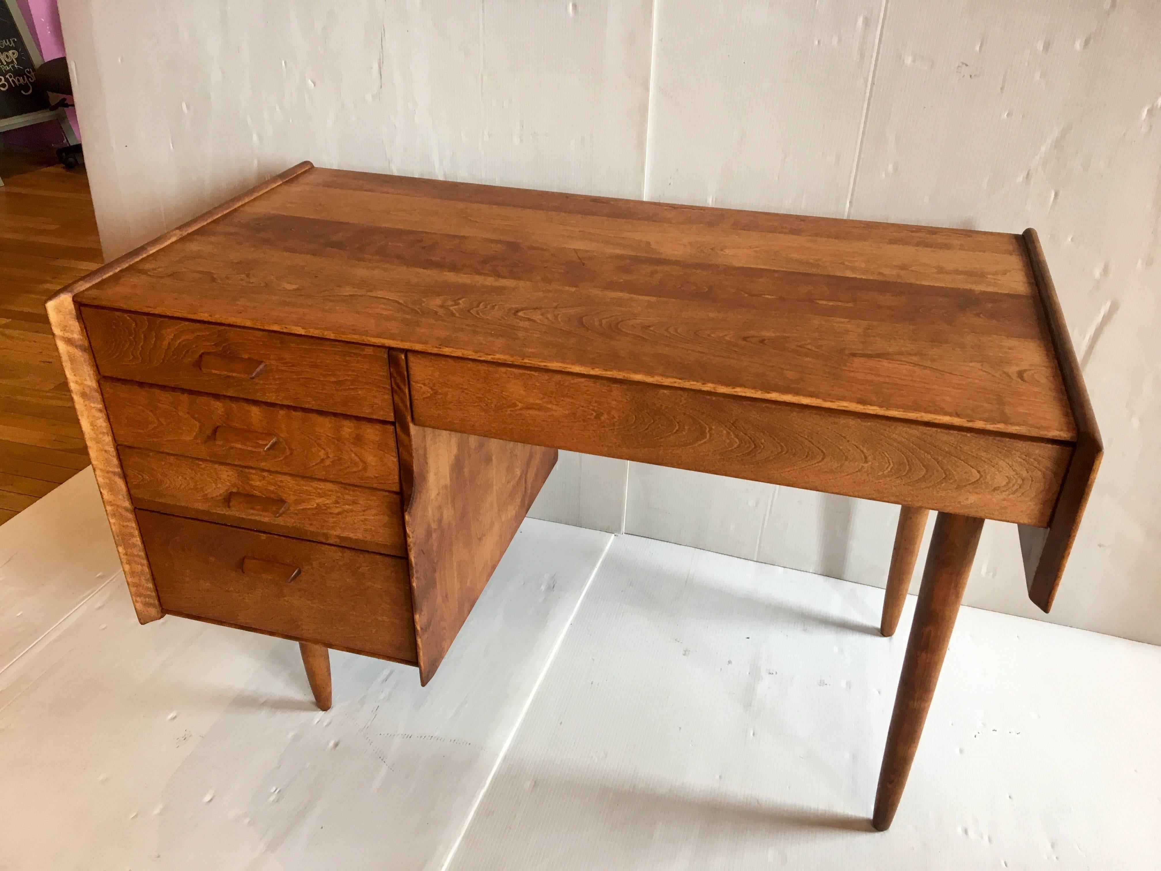 American Mid-Century Modern Rare Desk by Russel Wright for Conant Ball In Good Condition In San Diego, CA
