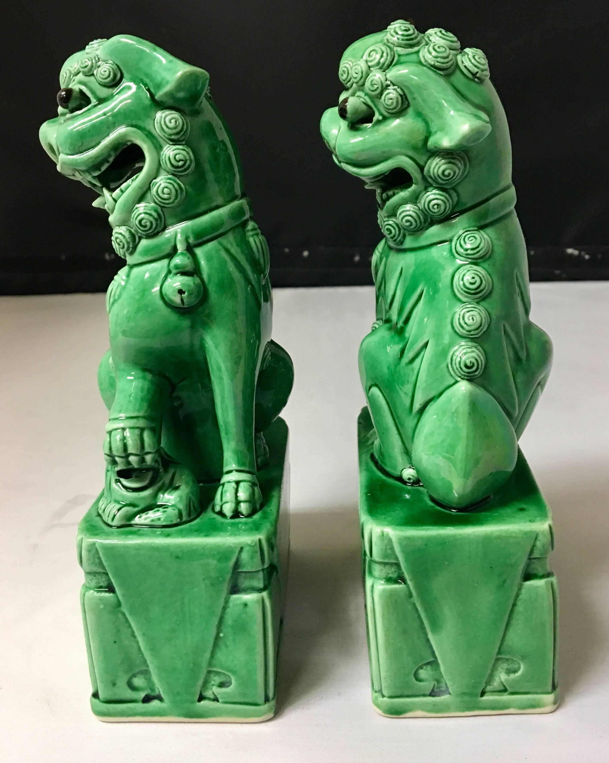 Mid-Century Modern Pair of Mid-Century Japanese Foo Dogs