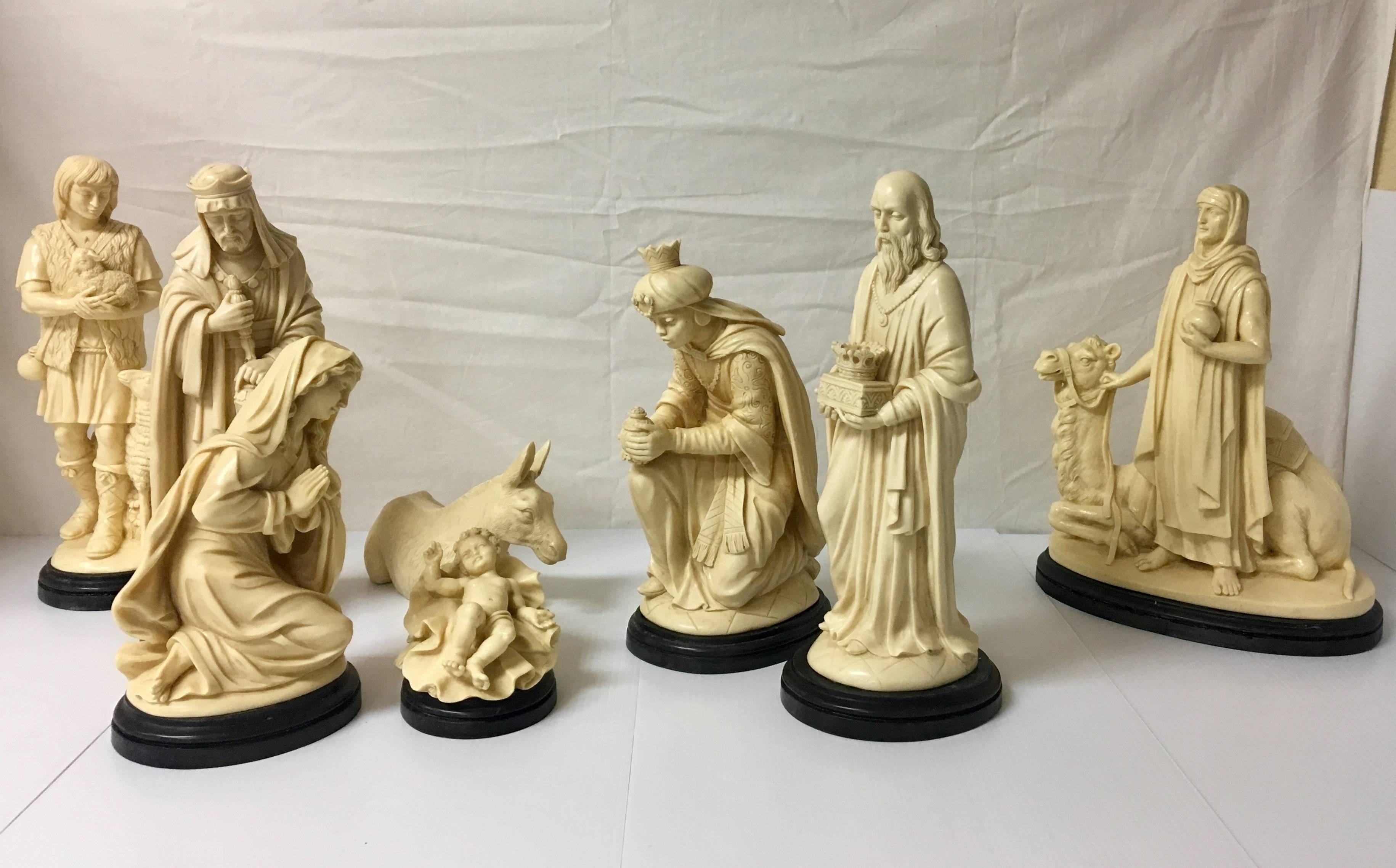 Hand-Carved Beautiful Vintage Italian Nativity Set in Resin Signed by G. Ruggeri for Bianchi