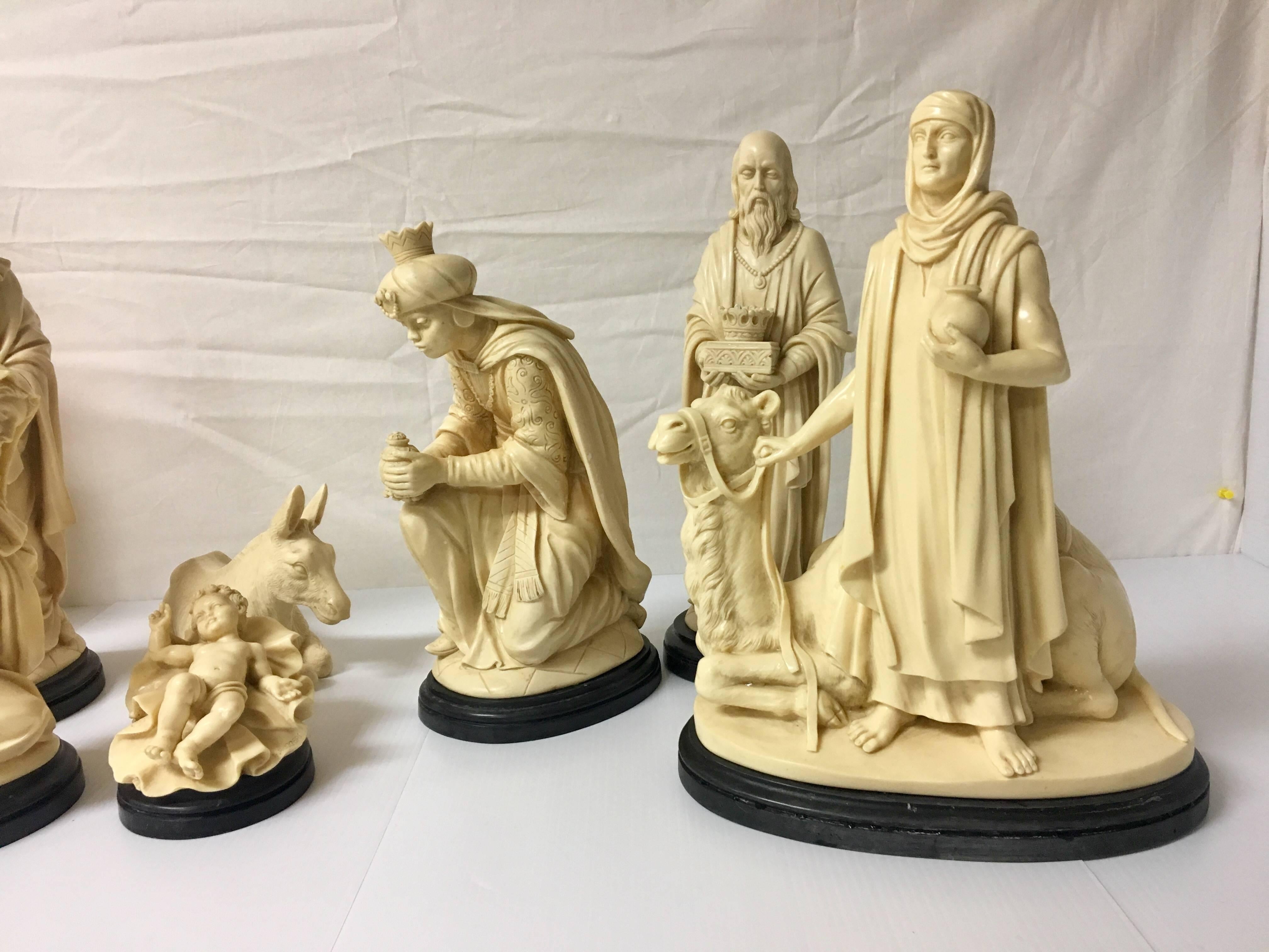 20th Century Beautiful Vintage Italian Nativity Set in Resin Signed by G. Ruggeri for Bianchi
