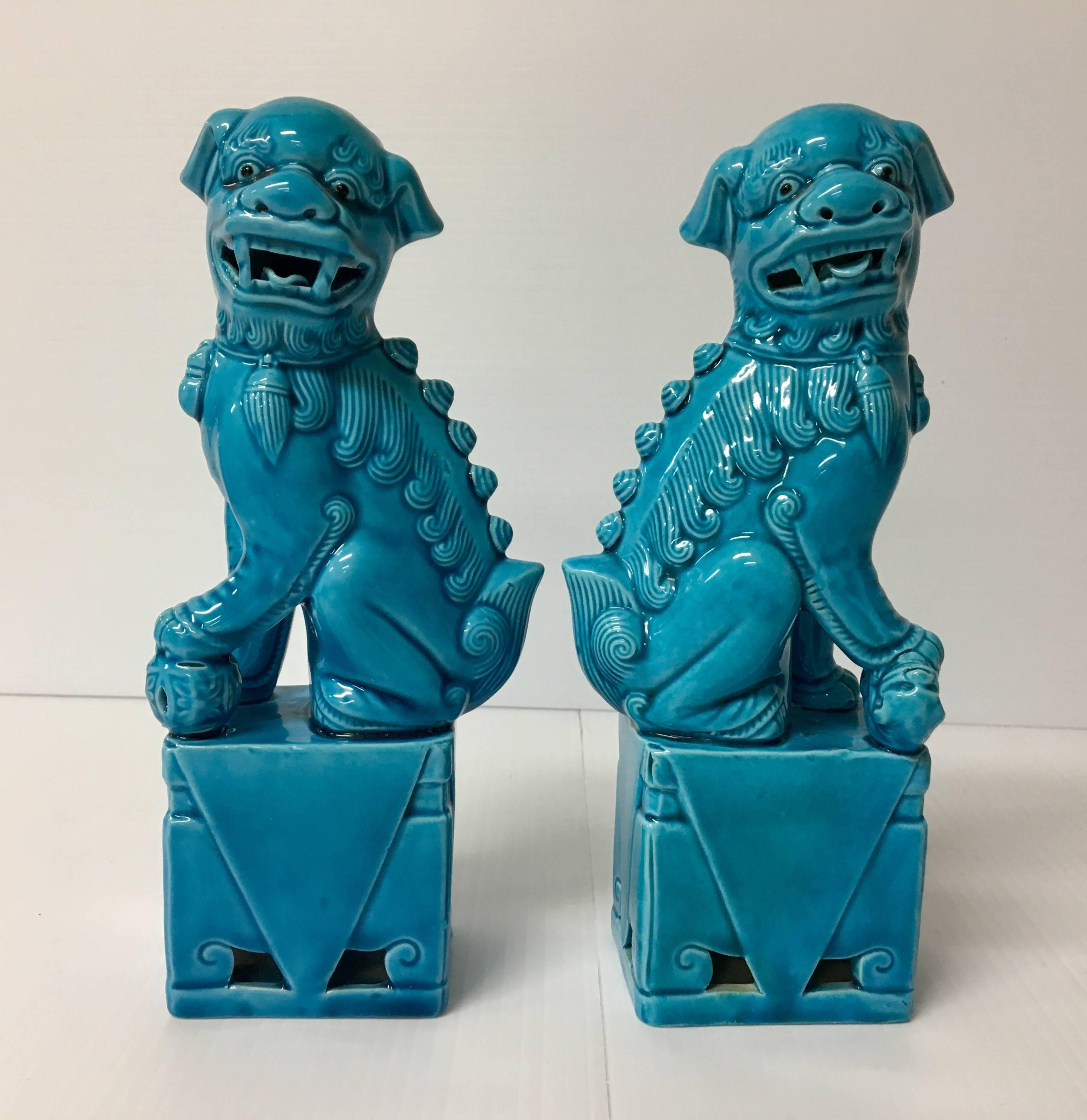 Pair of Mid-Century Japanese Foo Dog Book Ends In Excellent Condition In San Diego, CA