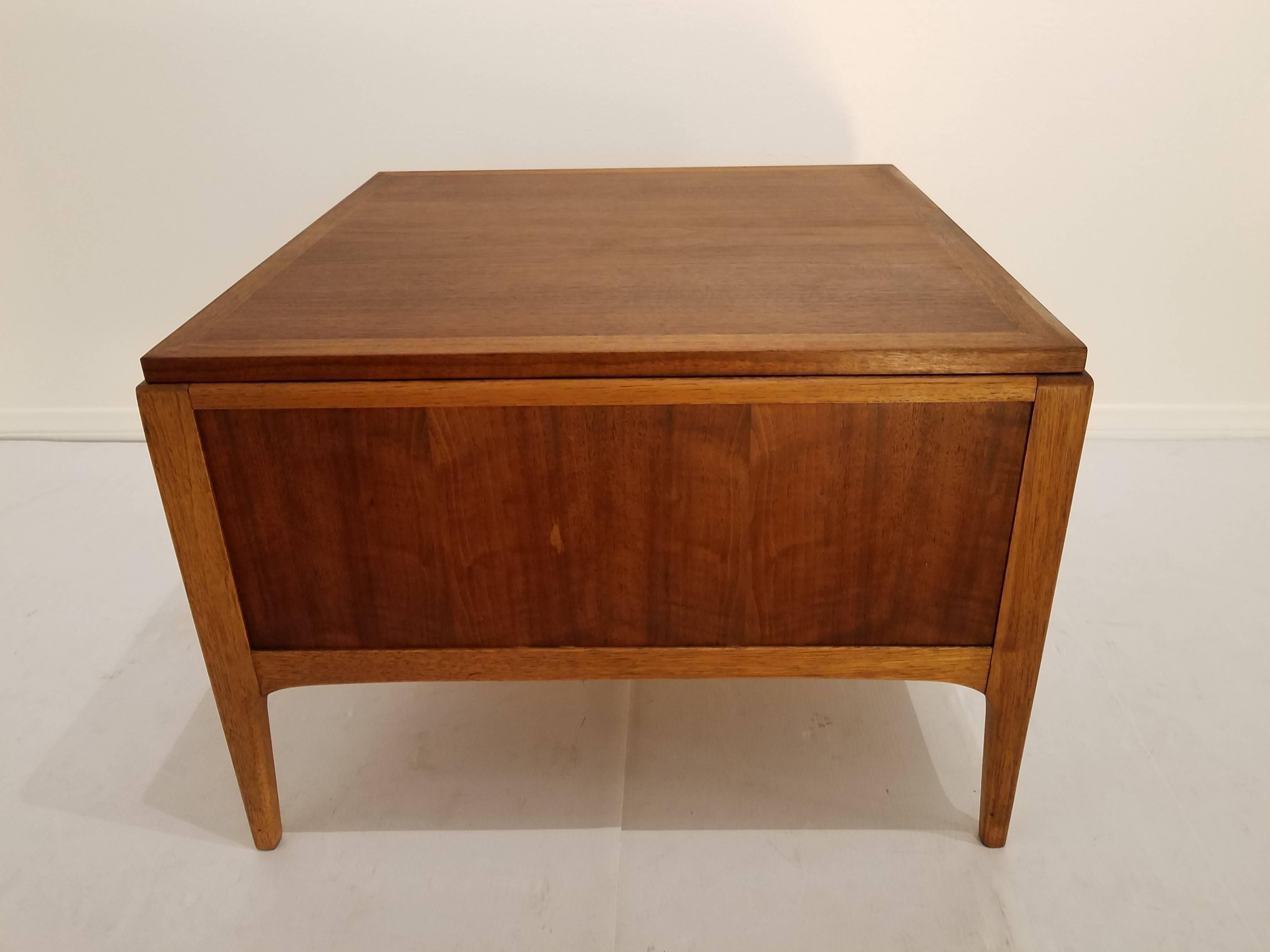 20th Century American Mid-Century Modern Square End Table Cabinet by Lane