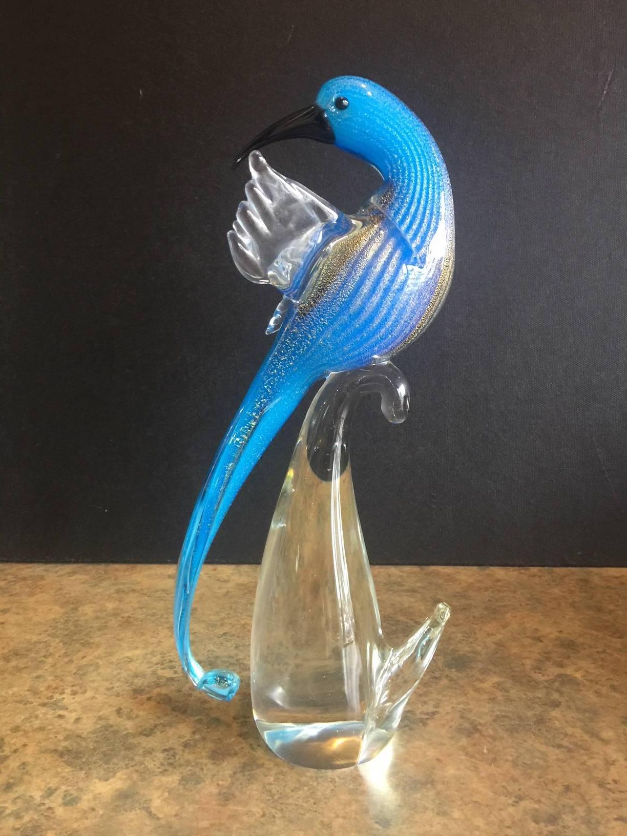Vibrant Parrot / Bird Art Glass Sculpture by Murano Glass, circa 1960s In Excellent Condition In San Diego, CA