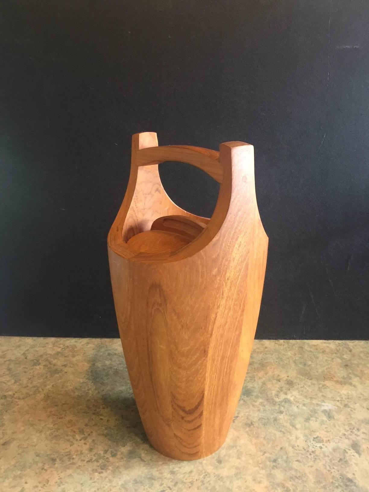 Midcentury Staved Teak Ice Bucket by Jens Quistgaard for Dansk In Excellent Condition In San Diego, CA