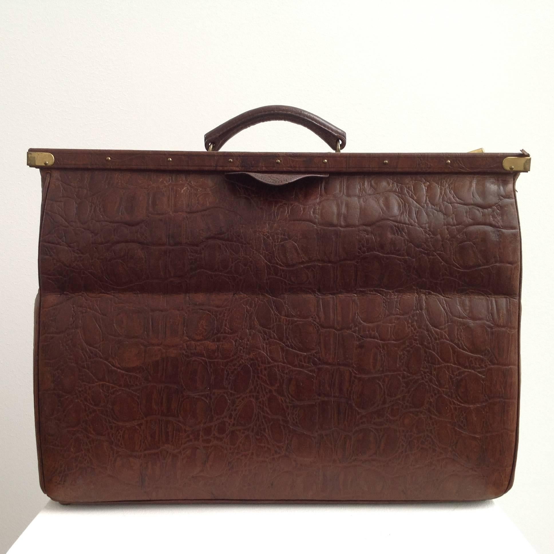 Mid-20th Century Gorgeous Doctor's Bag with Crocodile Pattern, like New, 1930