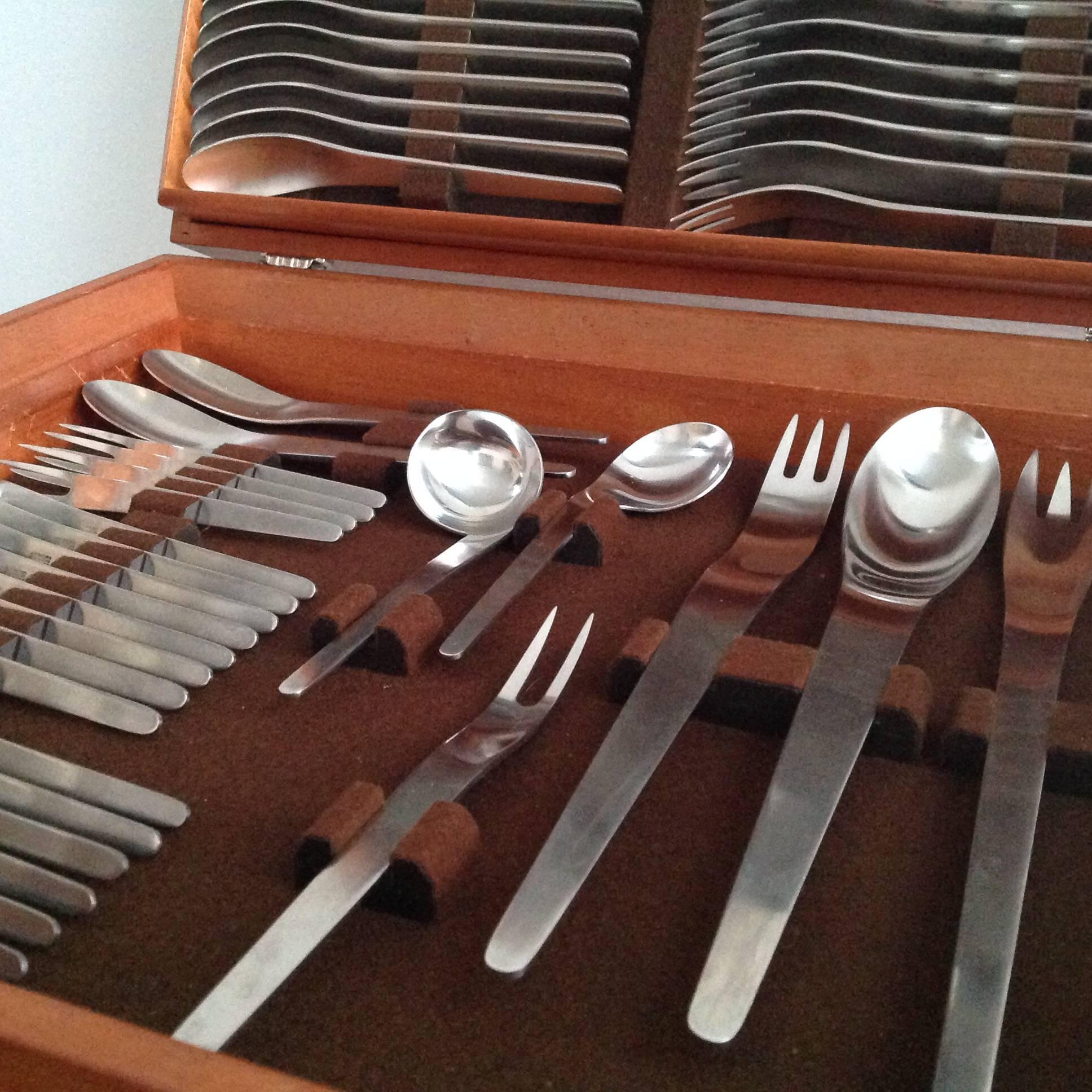 Arne Jacobsen Designed Flatware for Eight Made by a. Michelsen in Very Good Cond In Excellent Condition In Brussels, BE