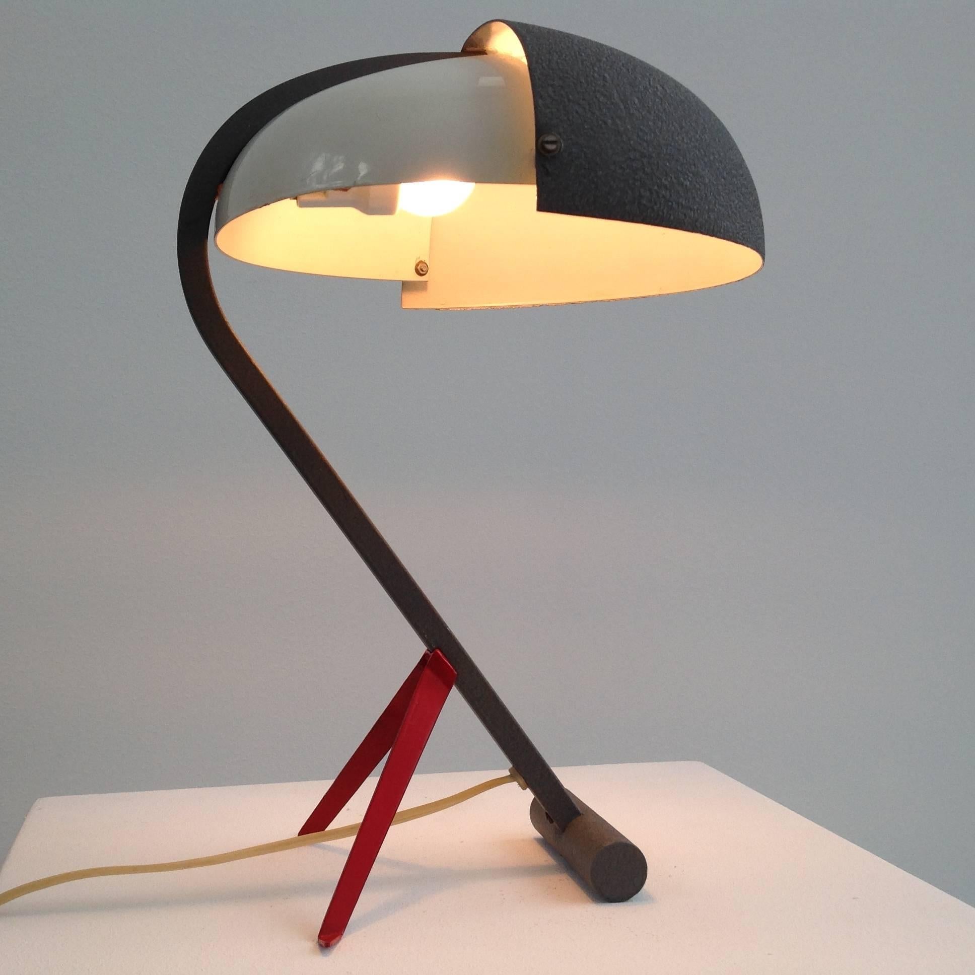 Very Rare Exclusive Desk Lamp by Louis Kalff, by Philips Anno, 1950 In Good Condition For Sale In Brussels, BE