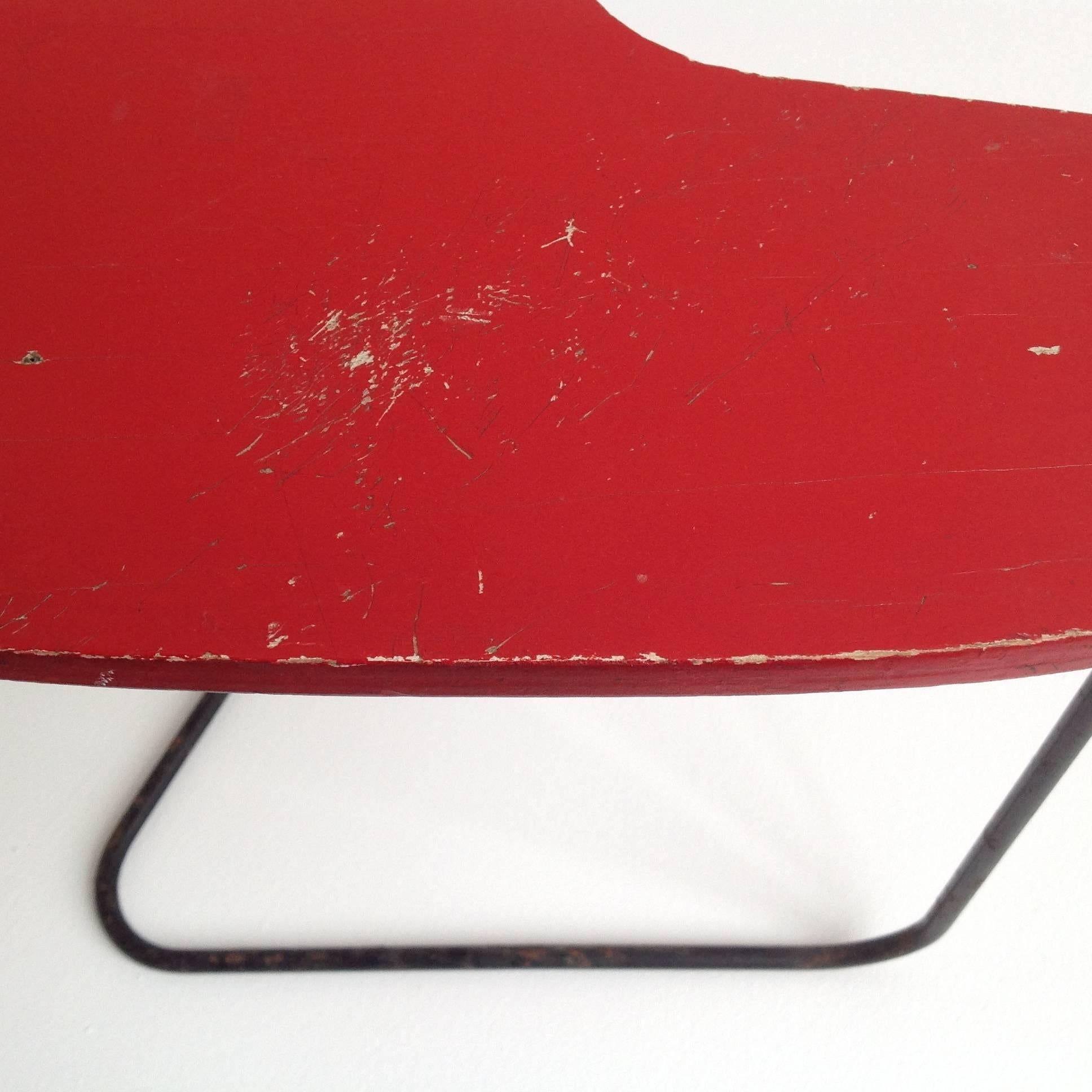 Metal Old First Edition of G1 Boomerang Table by Willy Van Der Meeren, 1954 For Sale