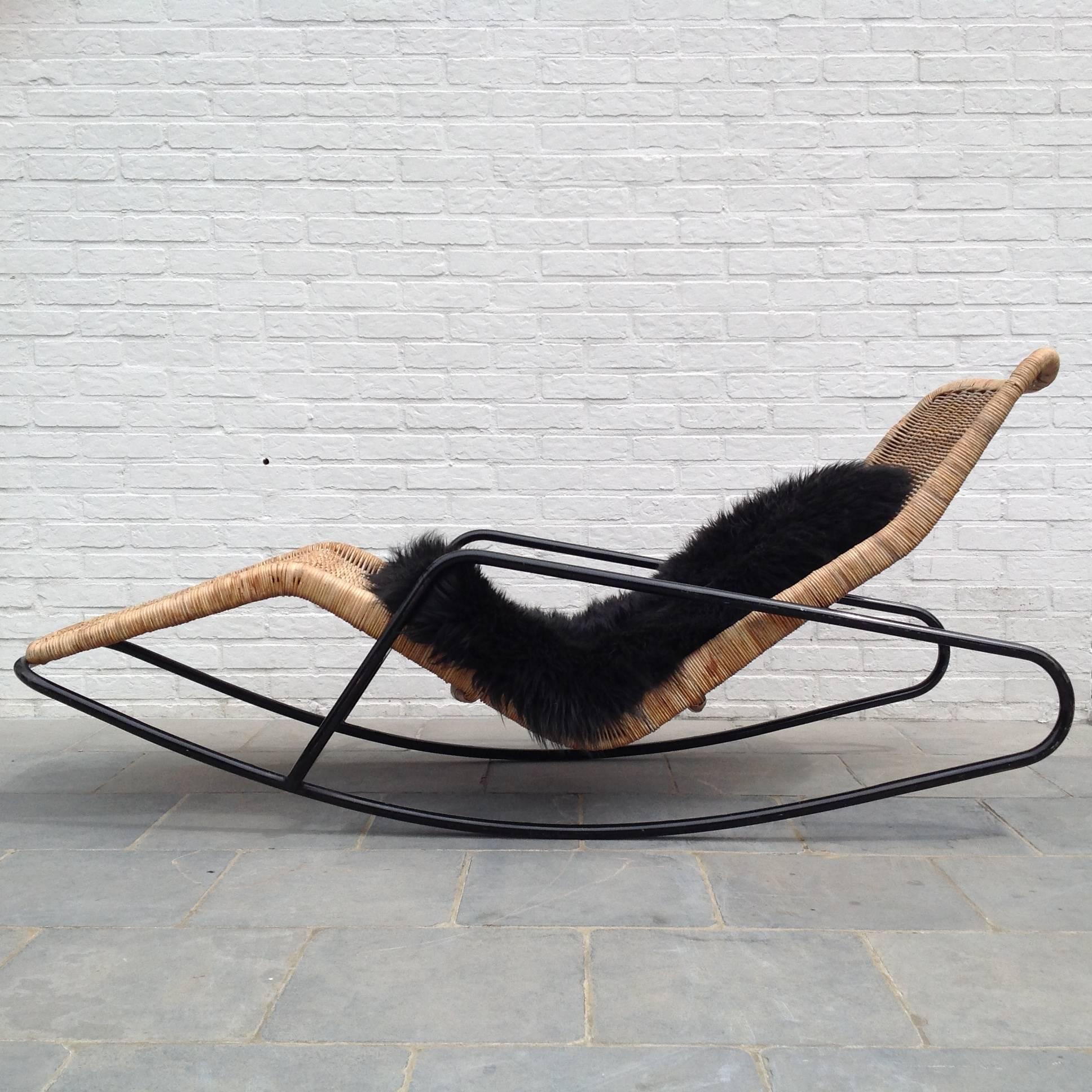 Mid-Century Modern Very Rare Rocking Chaise Longue in Cane by Dirk Van Sliedrecht