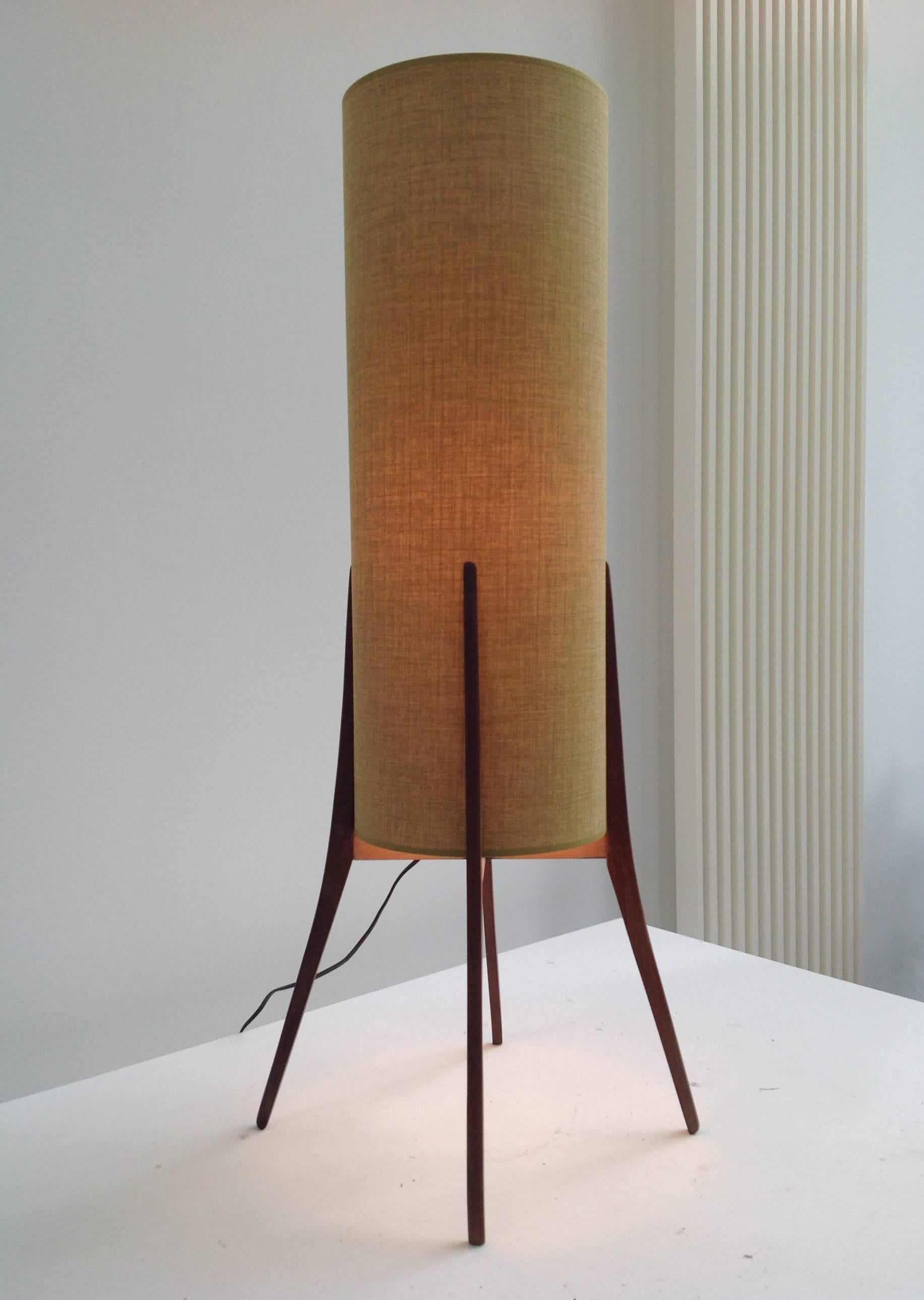 Very Nice Scandinavian Floor Lamp, Anno 1960 In Excellent Condition In Brussels, BE