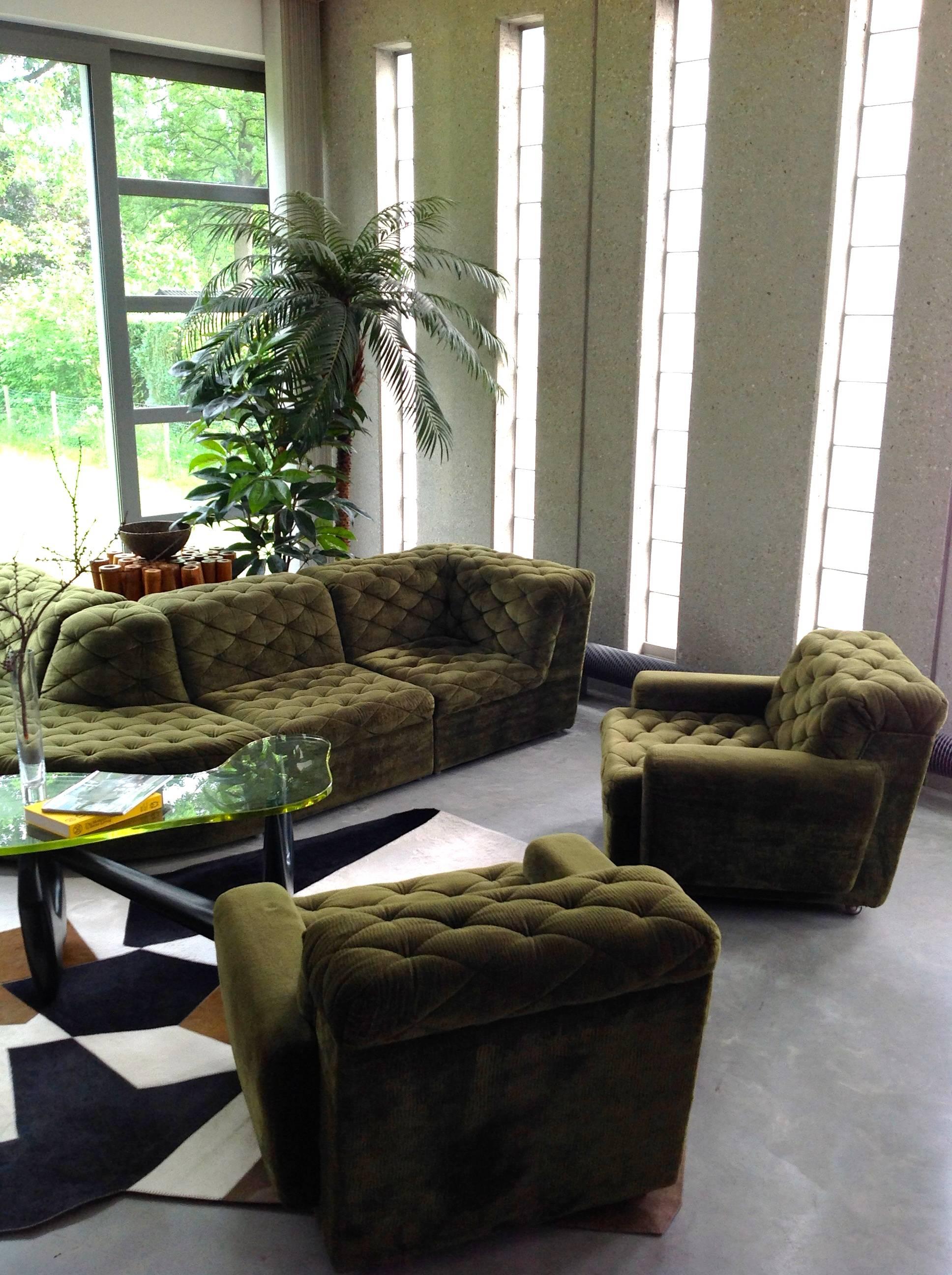 grass green velvet sofa