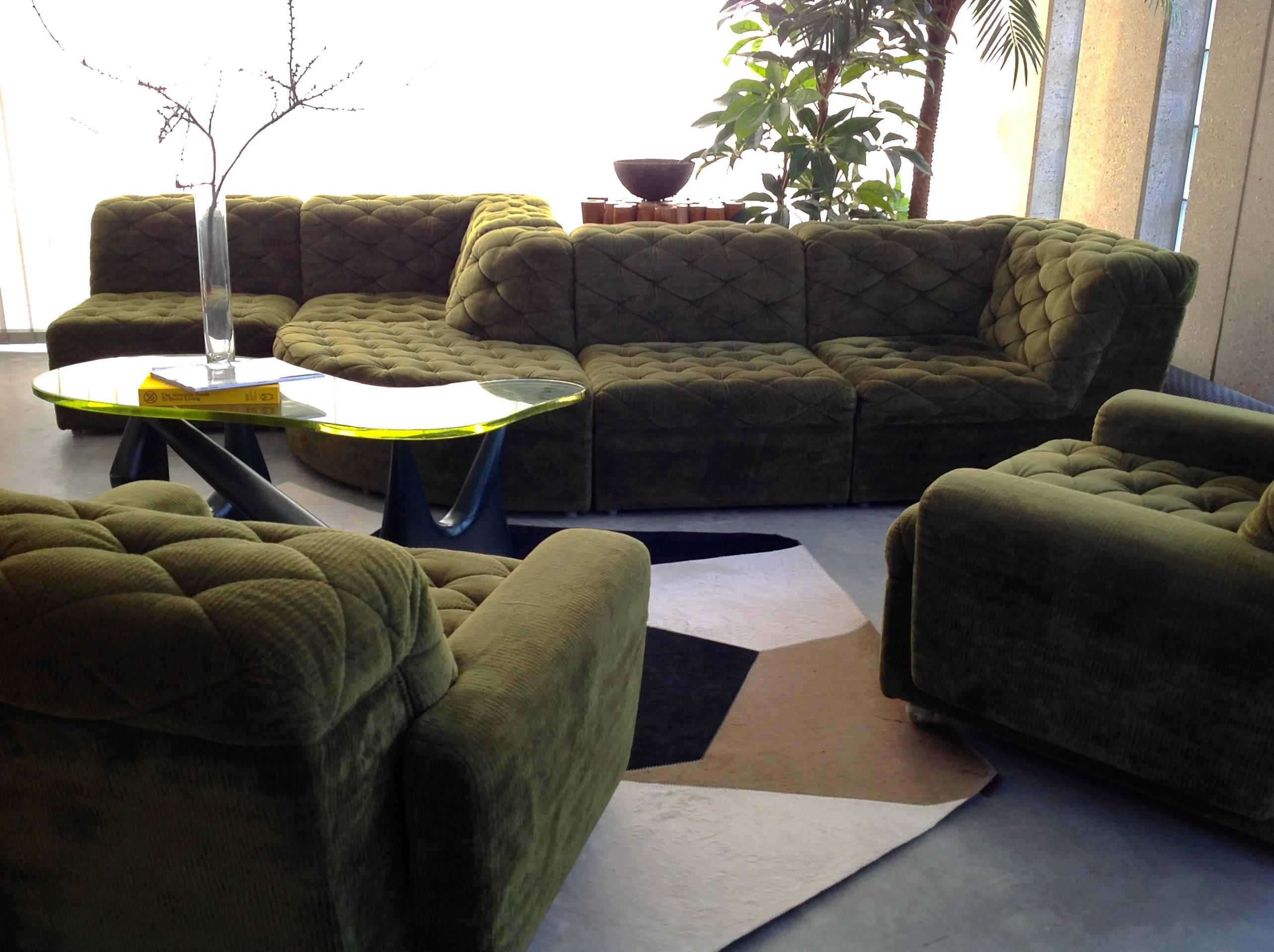 German Modular Sofa with Snake Pattern in Beautiful Grass Green Velvet, Top Condition
