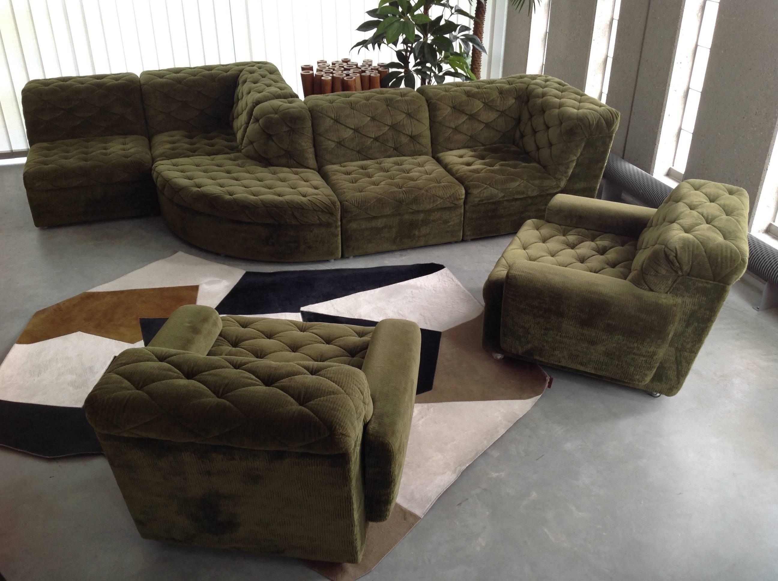 Modular Sofa with Snake Pattern in Beautiful Grass Green Velvet, Top Condition 2