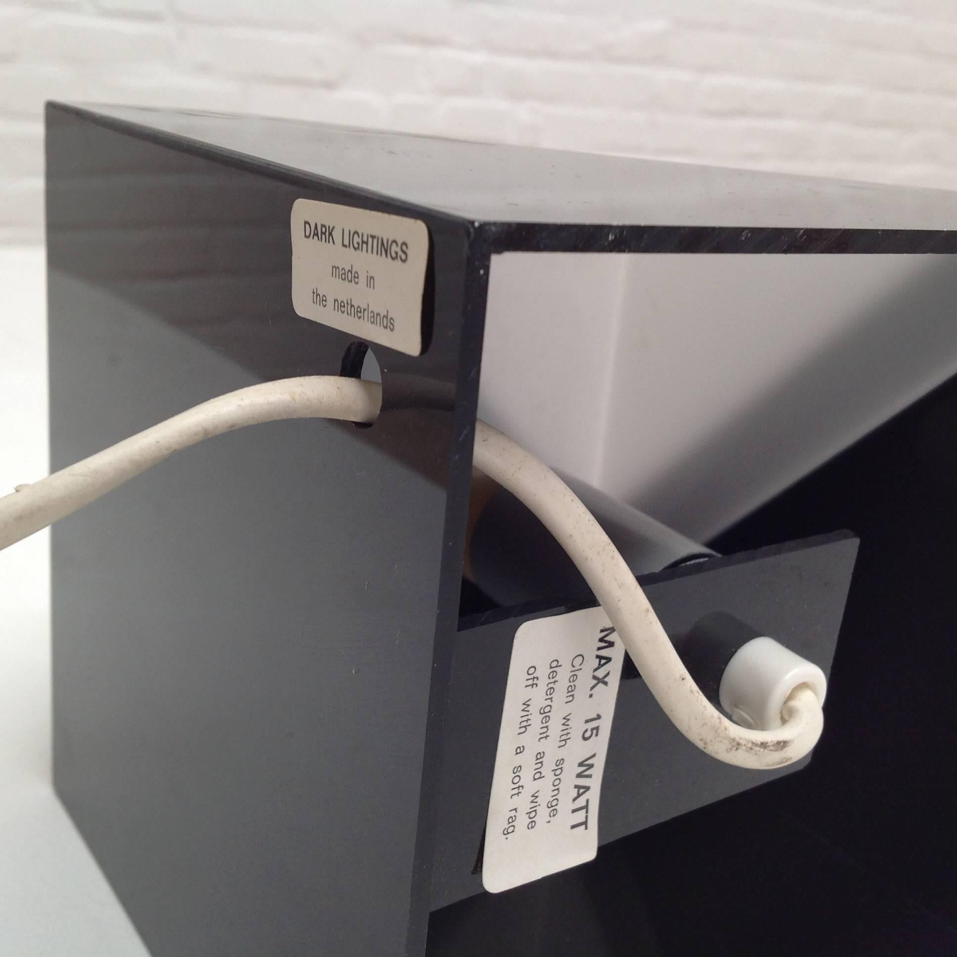 Nice Design, Small Cube Lamp from Plexi, Anno, 1970 For Sale 2