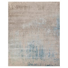 Tapis noué à la main « Misty Drifts » de Kavi, coloris « Antique White » et « Light Sea Mist », dimensions : 5'6 x 8 pieds