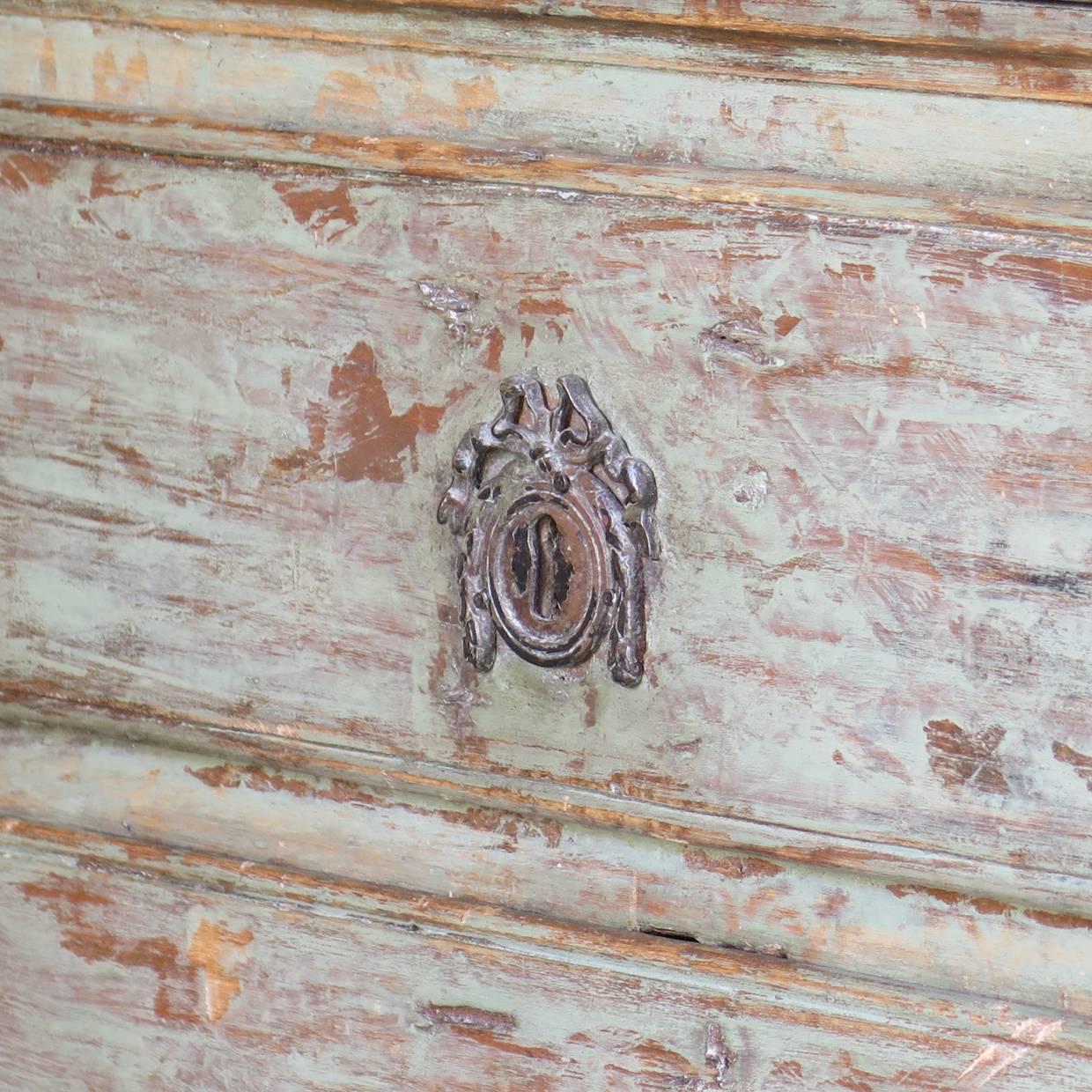 Louis XV Style Chest of Drawers, France, circa 1800s For Sale 1