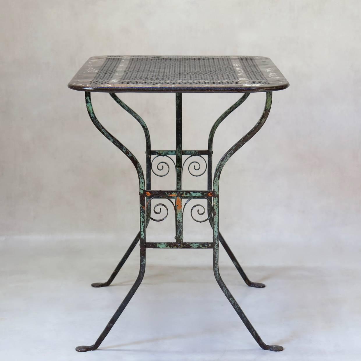 French Elegant 1920s Painted Iron Table from Arras, France For Sale