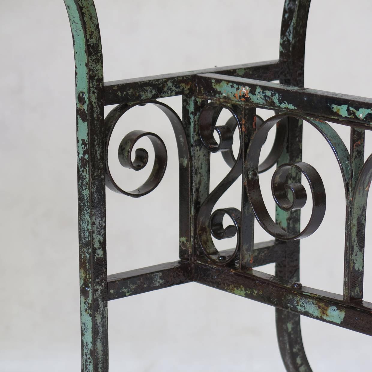 Elegant 1920s Painted Iron Table from Arras, France For Sale 1