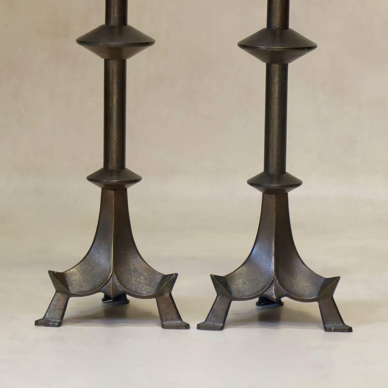 Pair of Brass Candlesticks, France, circa 1920s In Excellent Condition For Sale In Isle Sur La Sorgue, Vaucluse