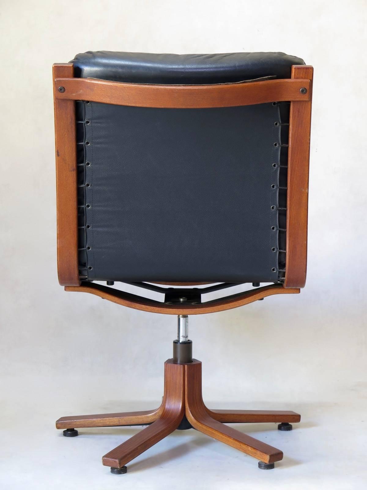 20th Century Pair of Scandinavian Leather and Plywood Desk Chairs, circa 1960s