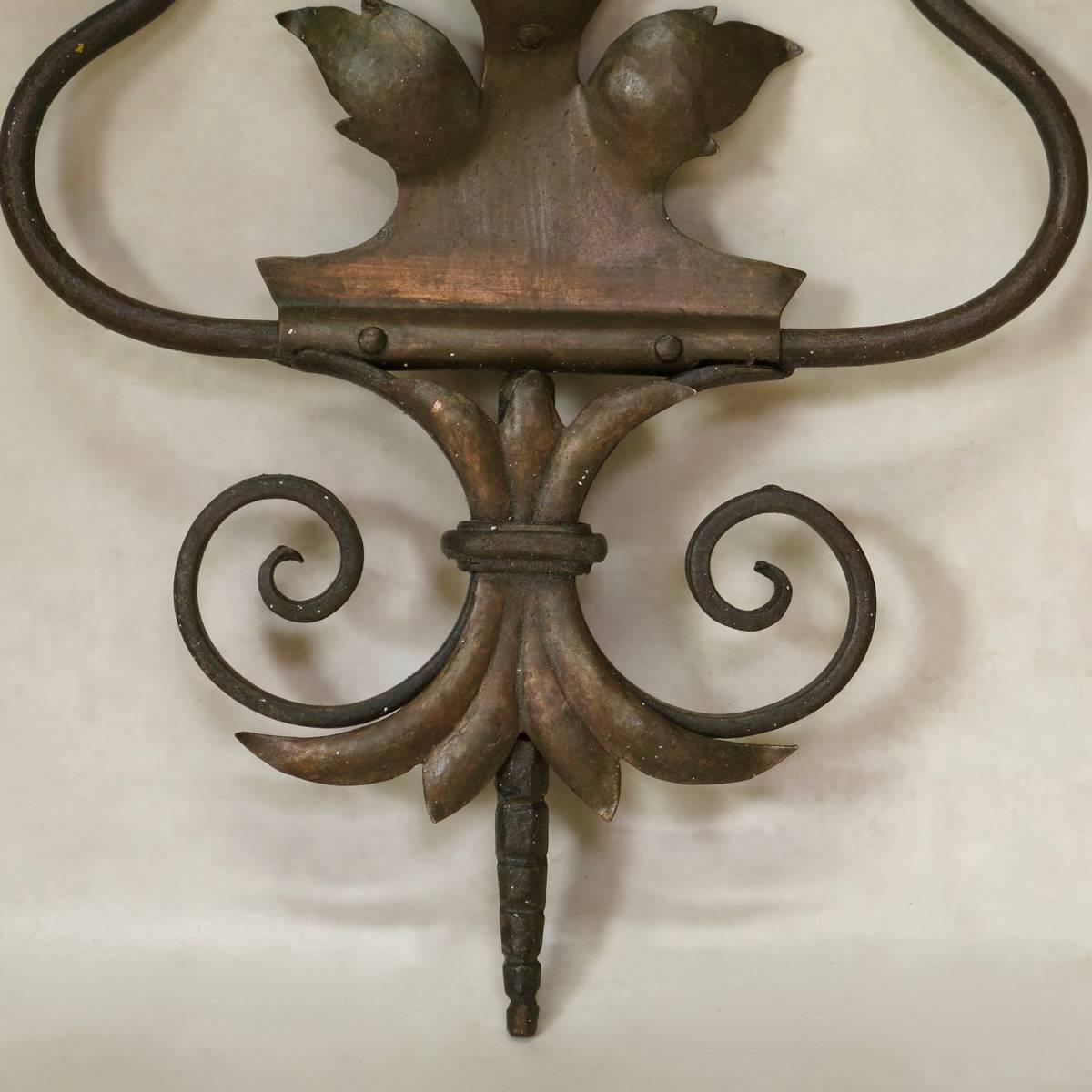 Set of three Coppered Iron Sconces, France, circa 1950s In Excellent Condition In Isle Sur La Sorgue, Vaucluse