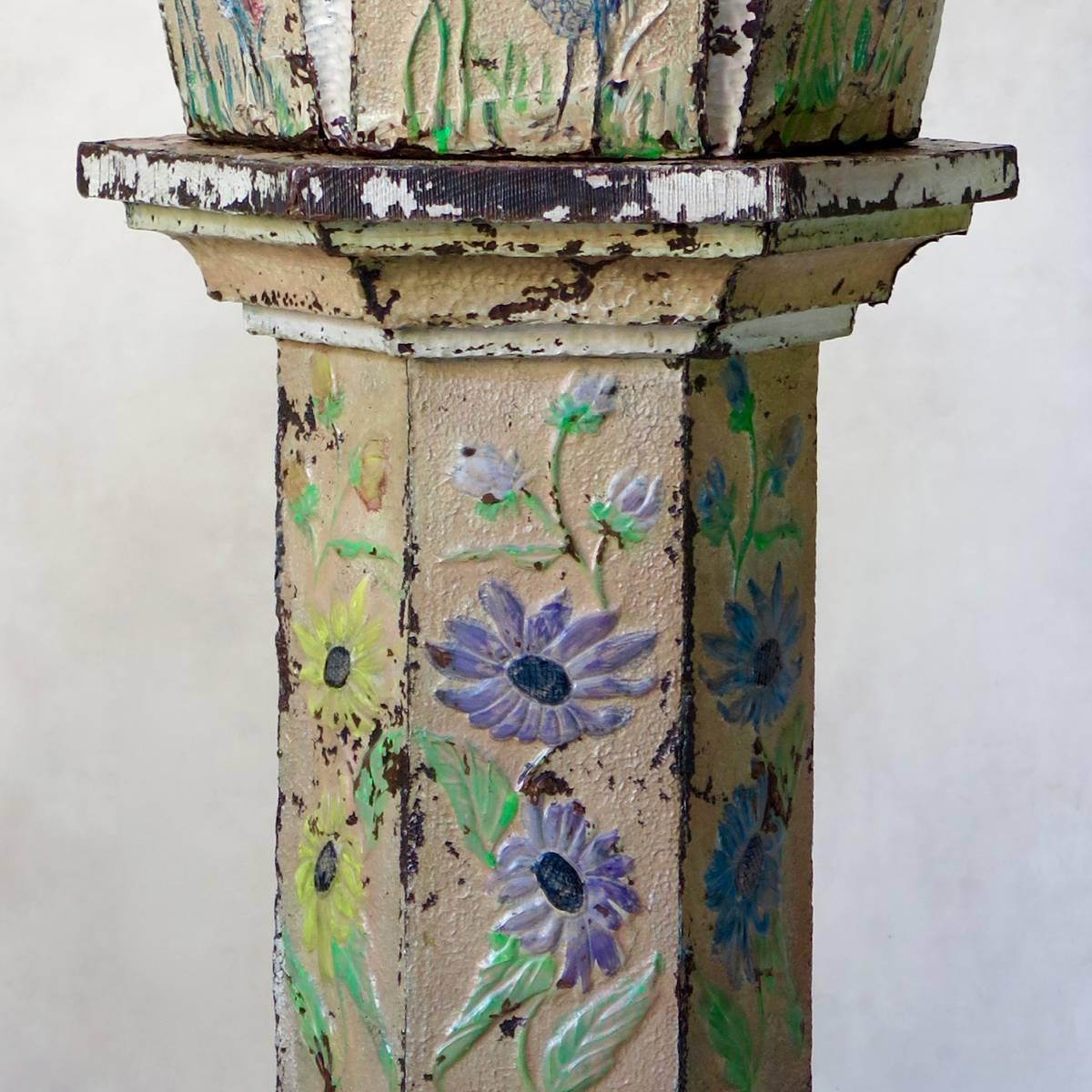 Pflanzgefäß und Pflanzgefäß aus Kupfer mit polychromiertem Sockel, Frankreich, 19. Jahrhundert im Angebot 1