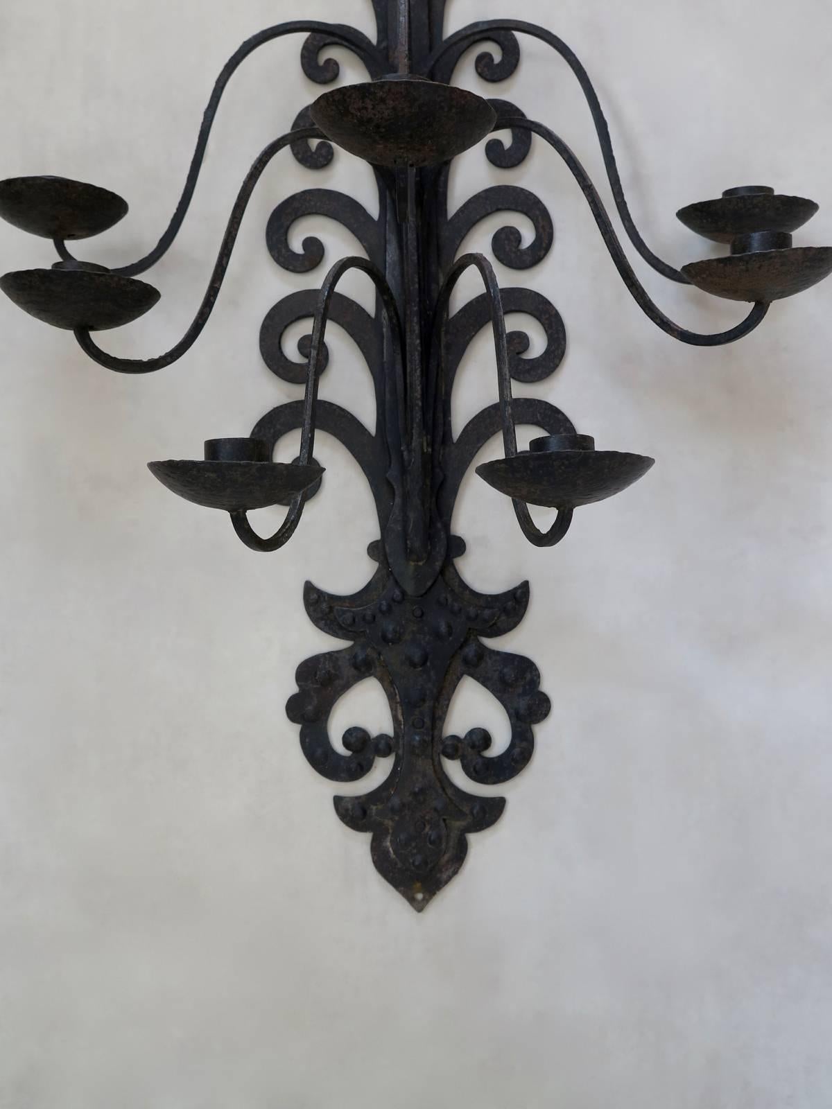 Seven Large Baroque Style Iron Sconces, France, 1940s In Good Condition In Isle Sur La Sorgue, Vaucluse