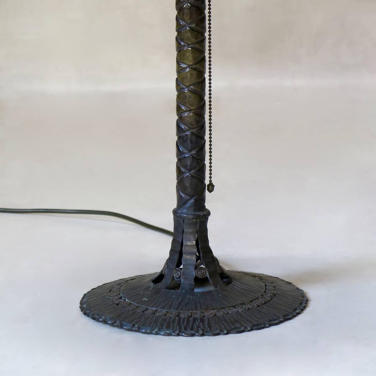 Copper French Art Deco Wrought Iron Table Lamp, circa 1930s For Sale