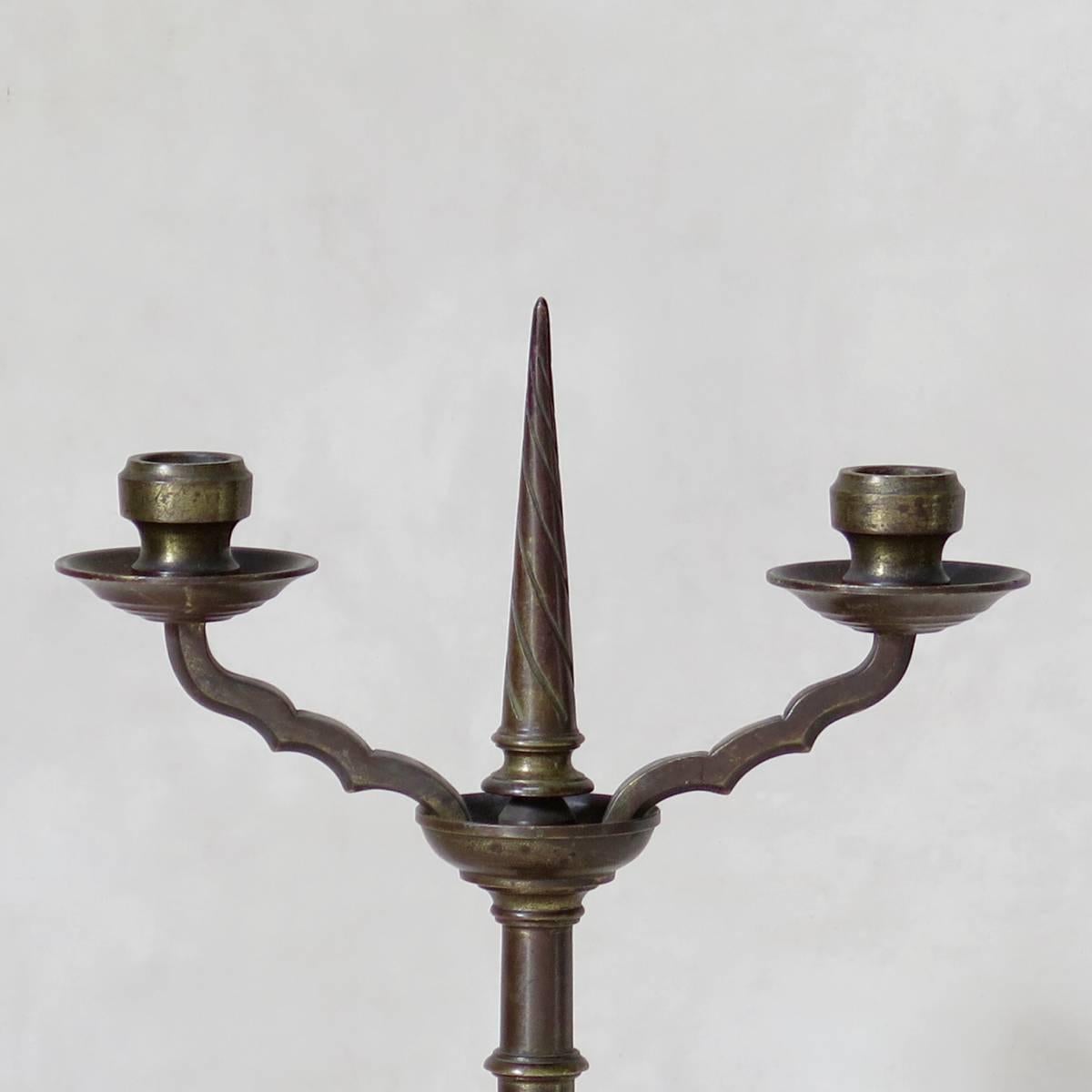 Pair of Bronze Gothic-Style Candleholders, France, Early 1900s In Good Condition In Isle Sur La Sorgue, Vaucluse