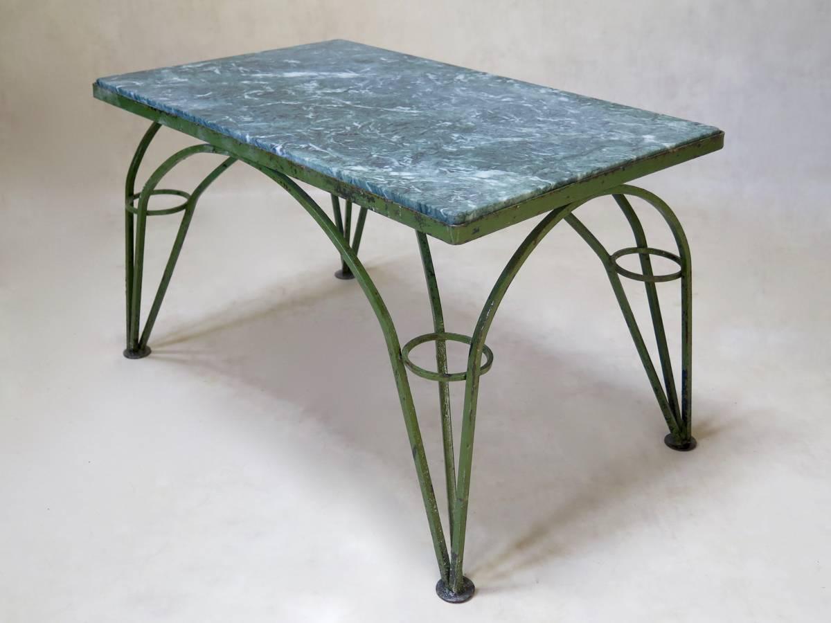 French 1950s Green Painted Iron Coffee Table In Good Condition For Sale In Isle Sur La Sorgue, Vaucluse