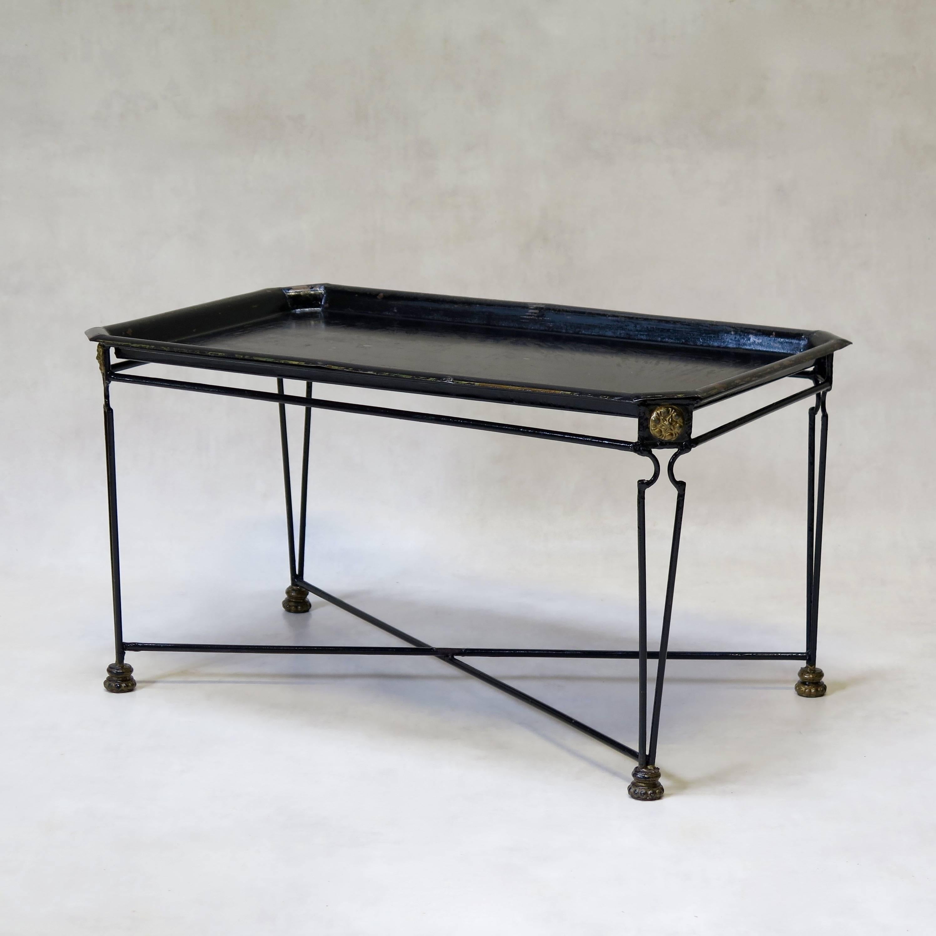 20th Century Four Black Painted Metal Tray Tables in the 1940s Style, France, circa 1960s For Sale