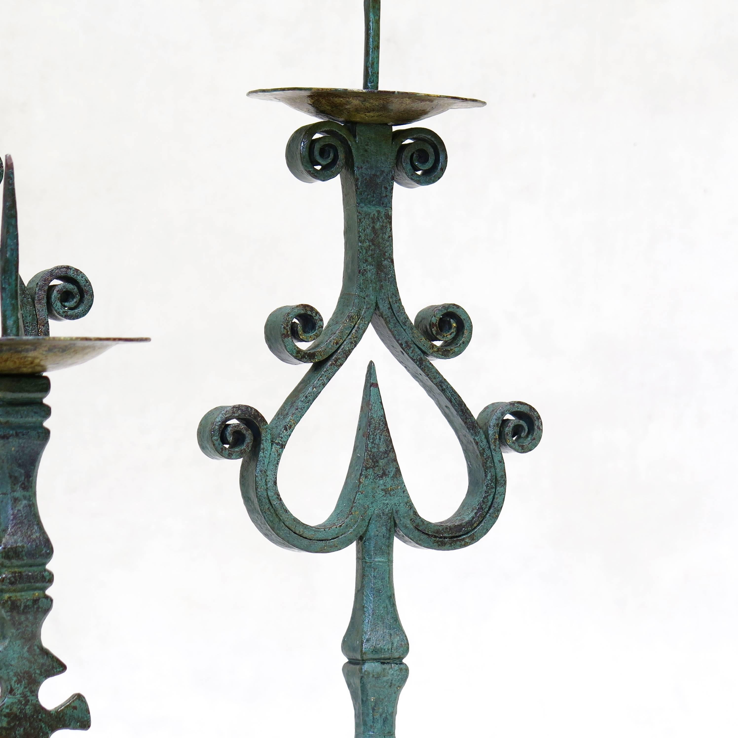 Fabulous Pair of Large Wrought-Iron Sconces, France, Late 1800s In Excellent Condition For Sale In Isle Sur La Sorgue, Vaucluse