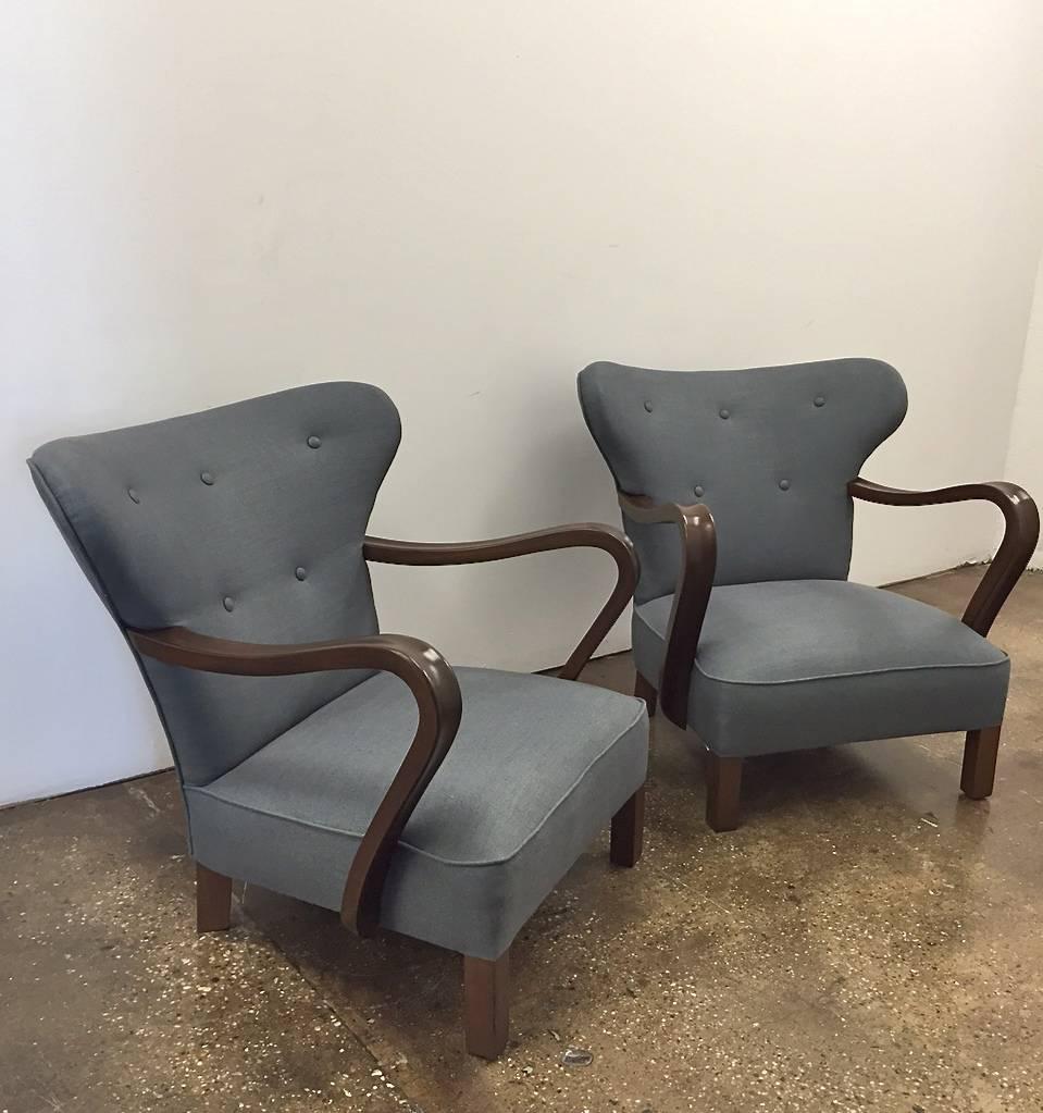 Pair of Vintage Scandinavian Chairs In Excellent Condition In Long Island City, NY