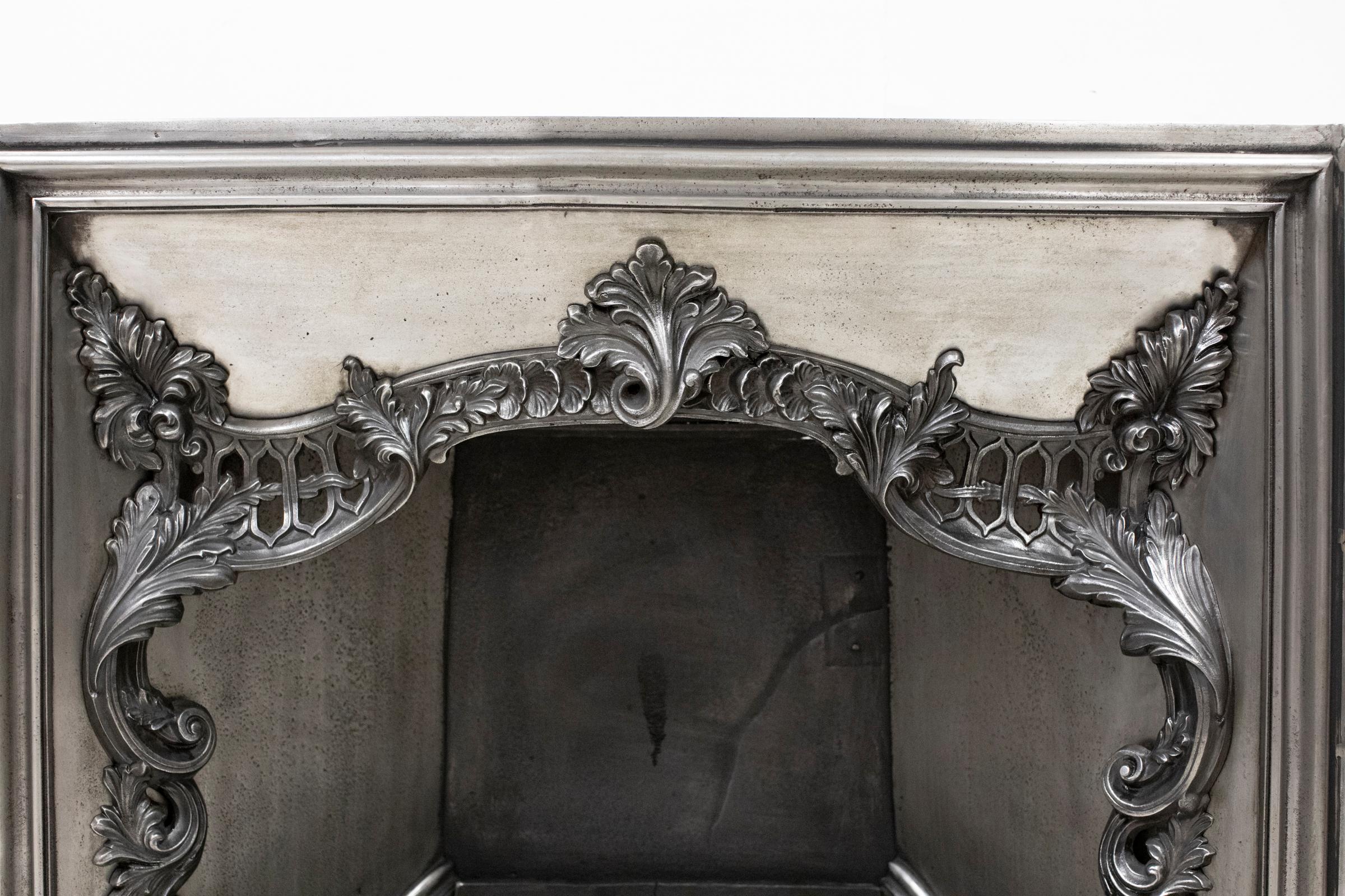 Antique Cast Iron Georgian Fireplace Insert For Sale 1