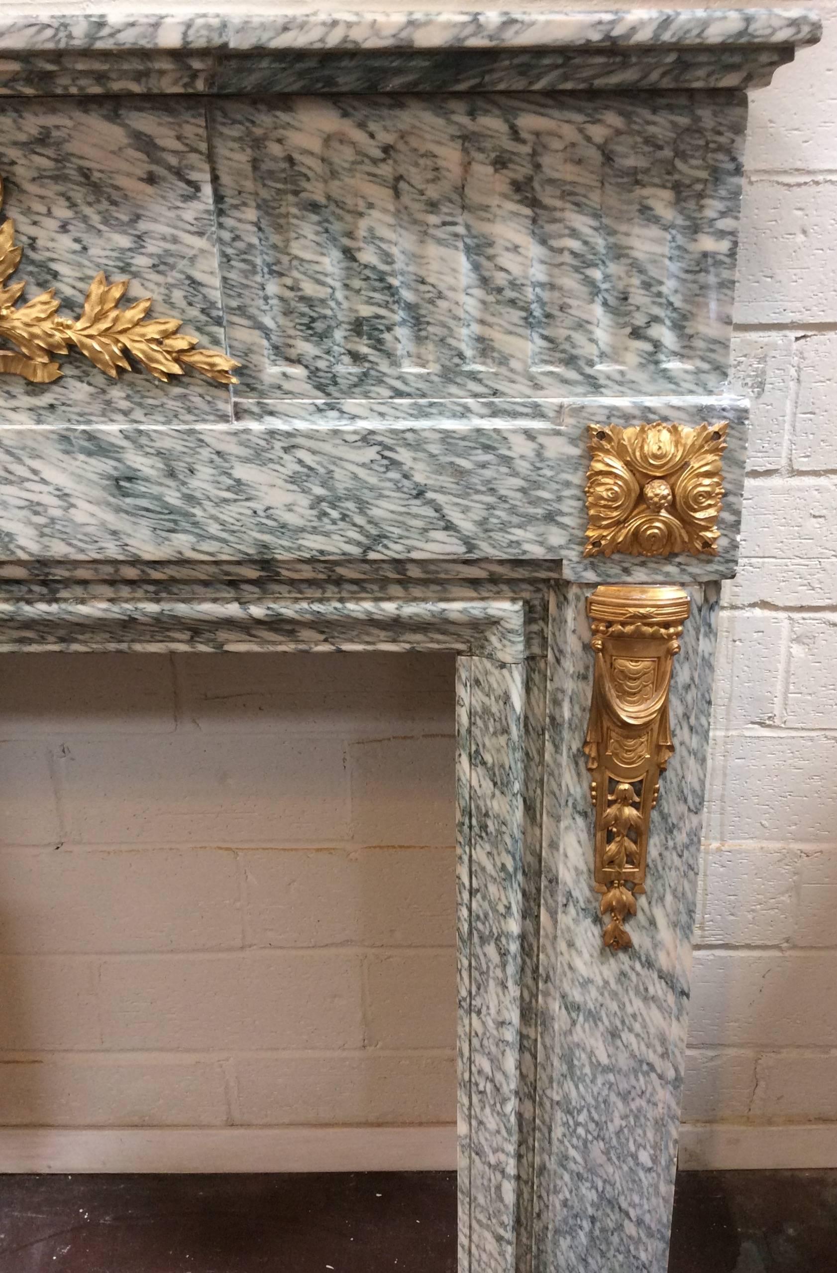 Empire French Marble Mantel In Good Condition In Dallas, TX
