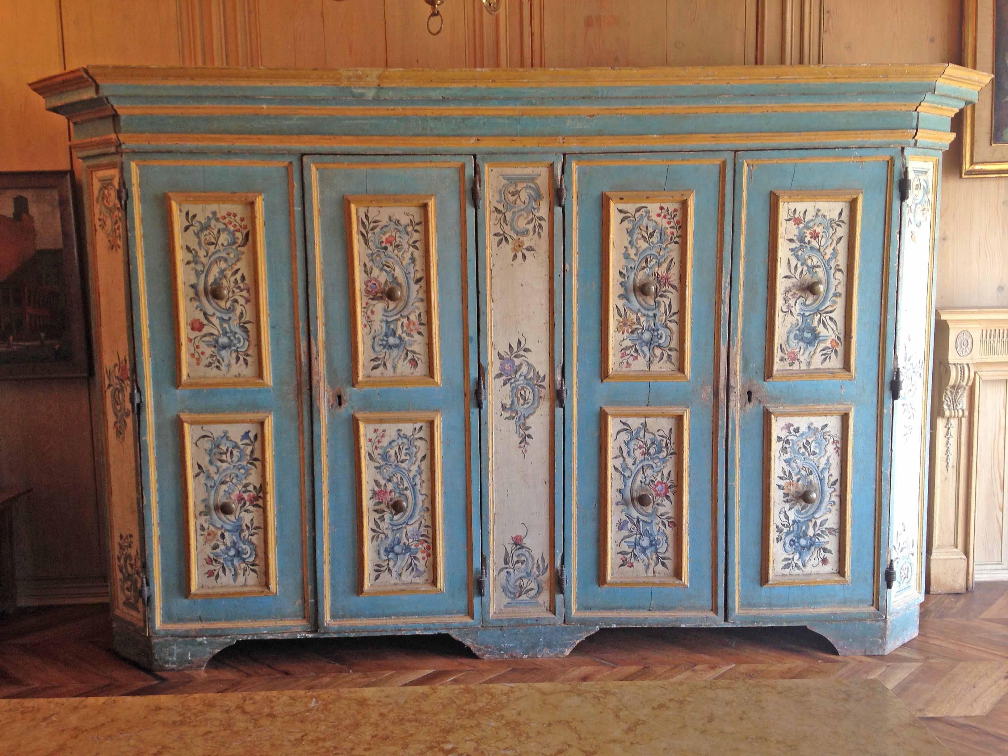 Antique Italian Painted Armoire In Good Condition In Dallas, TX