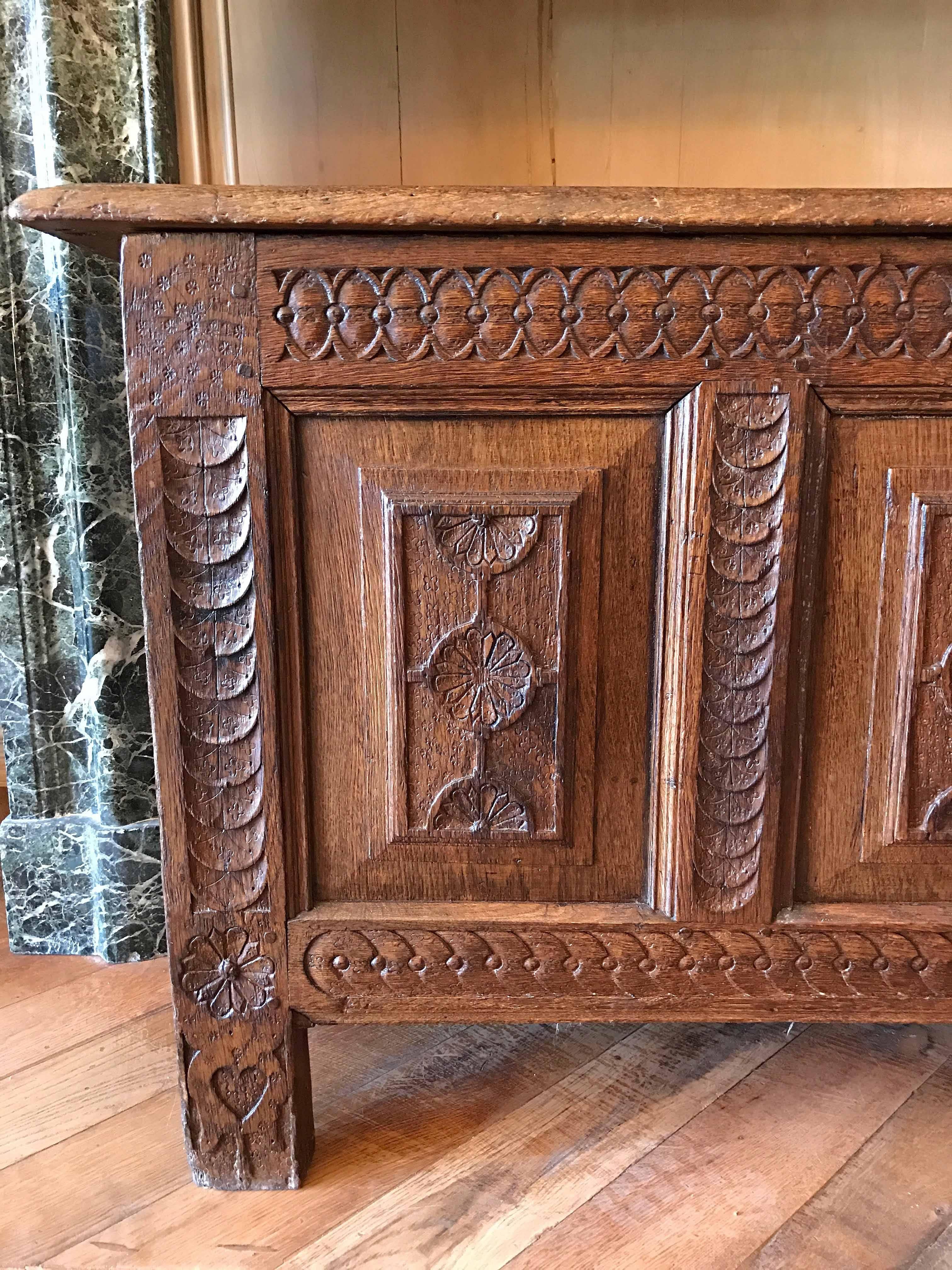 Antique Spanish chest with wonderful carving details.

Origin: Spain 

circa 1750

Measurements: 44