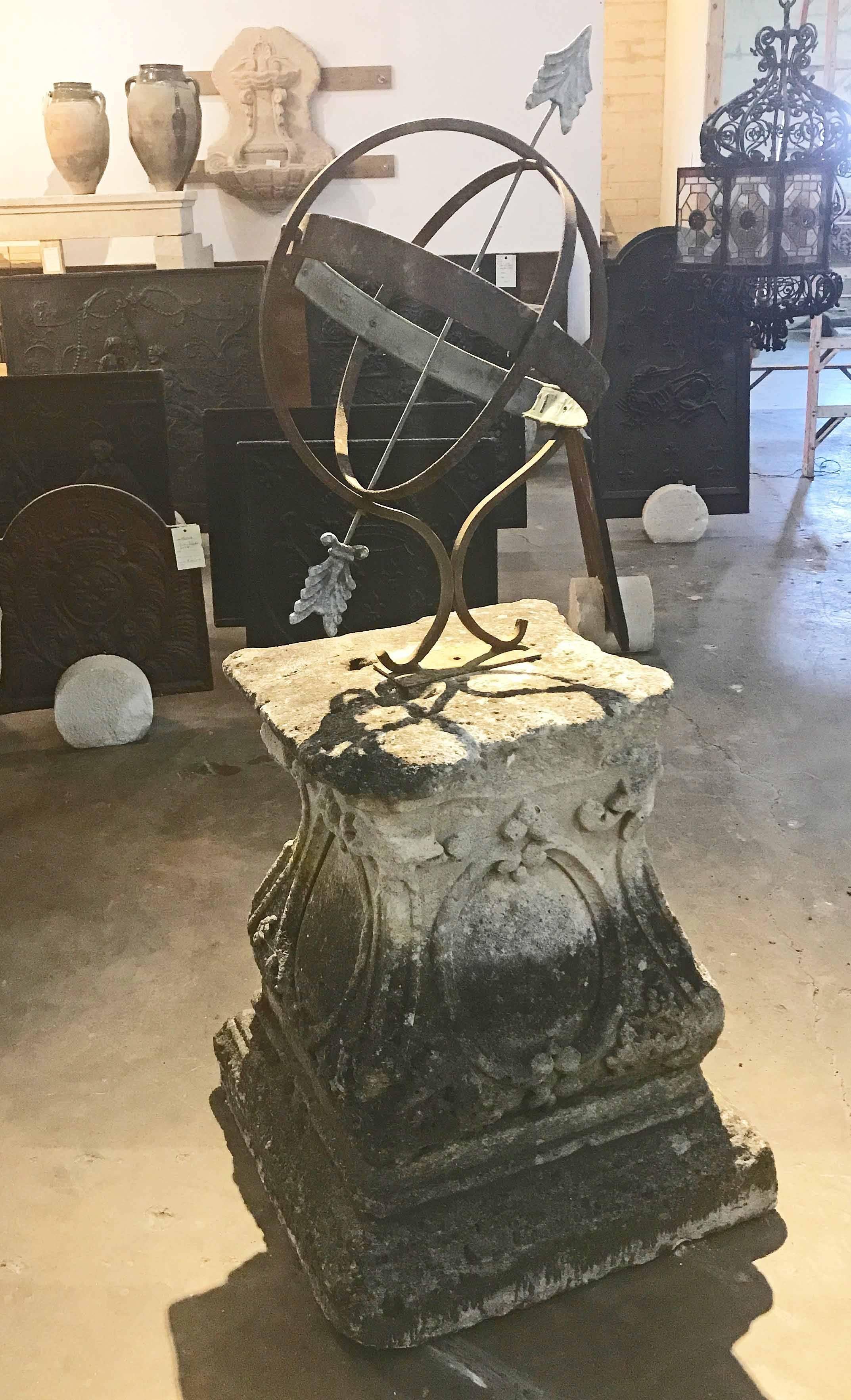 European Antique Sun Dial, circa 1500 In Good Condition In Dallas, TX