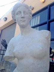 Antique Venus de Milo Statue