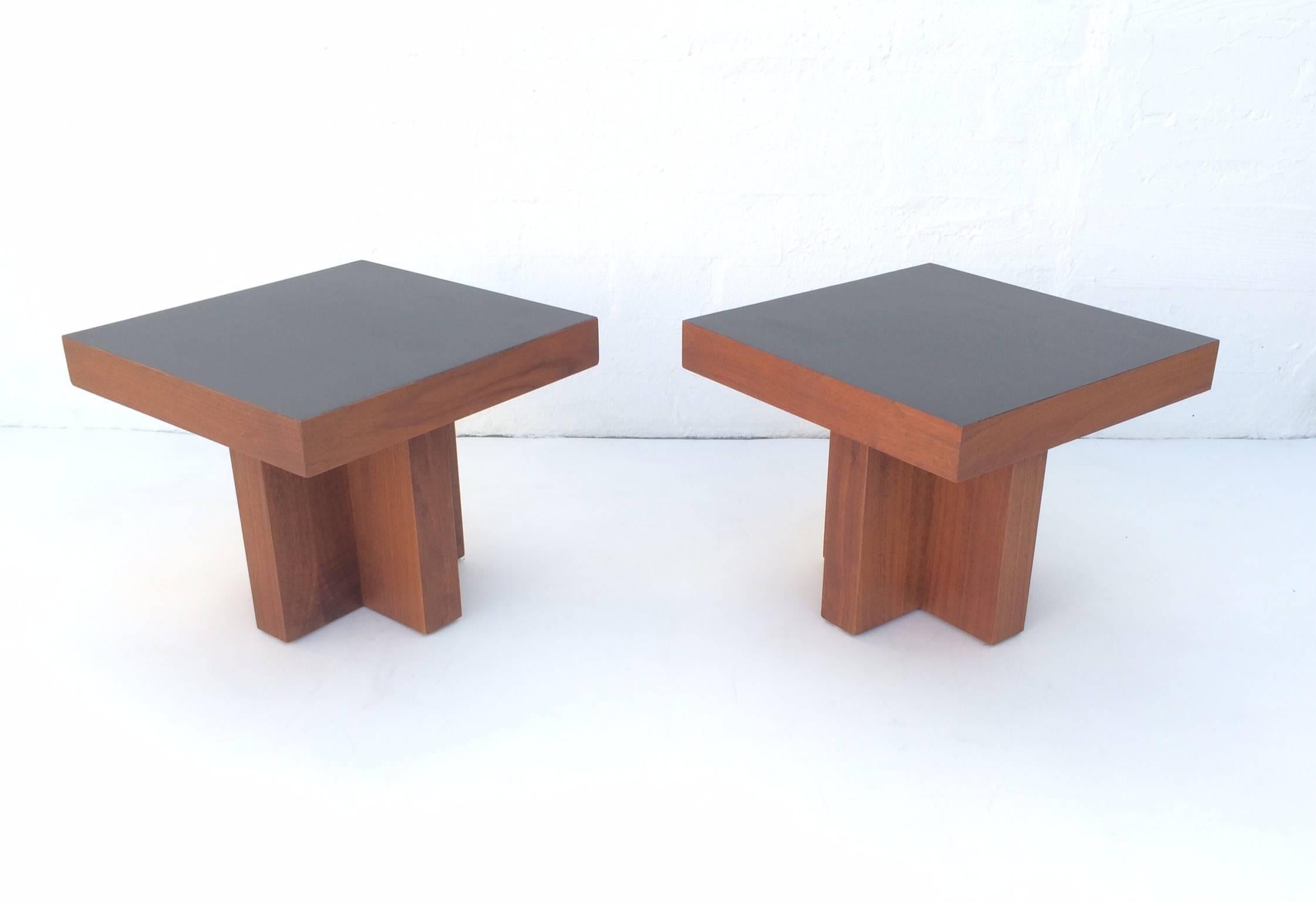 Mid-20th Century Pair of Walnut Side Tables by Adrian Pearsall