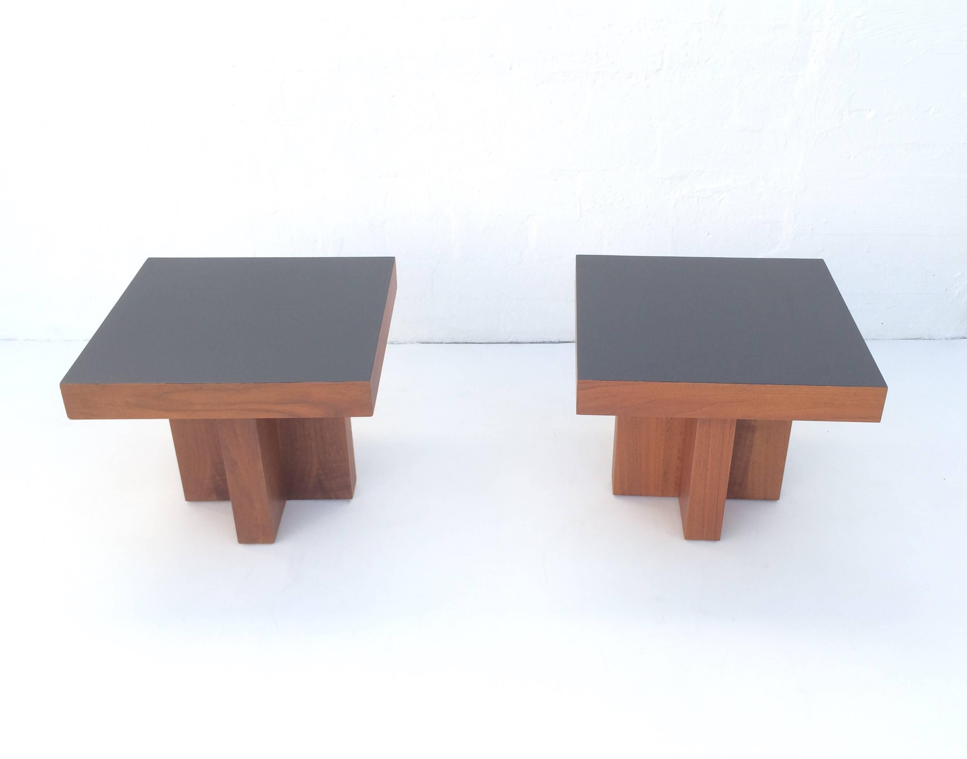 A pair of 1960s walnut side table by Adrian Pearsall for Craft Associates. 
 The tops on the tables are black lacquer.
DIM: 15