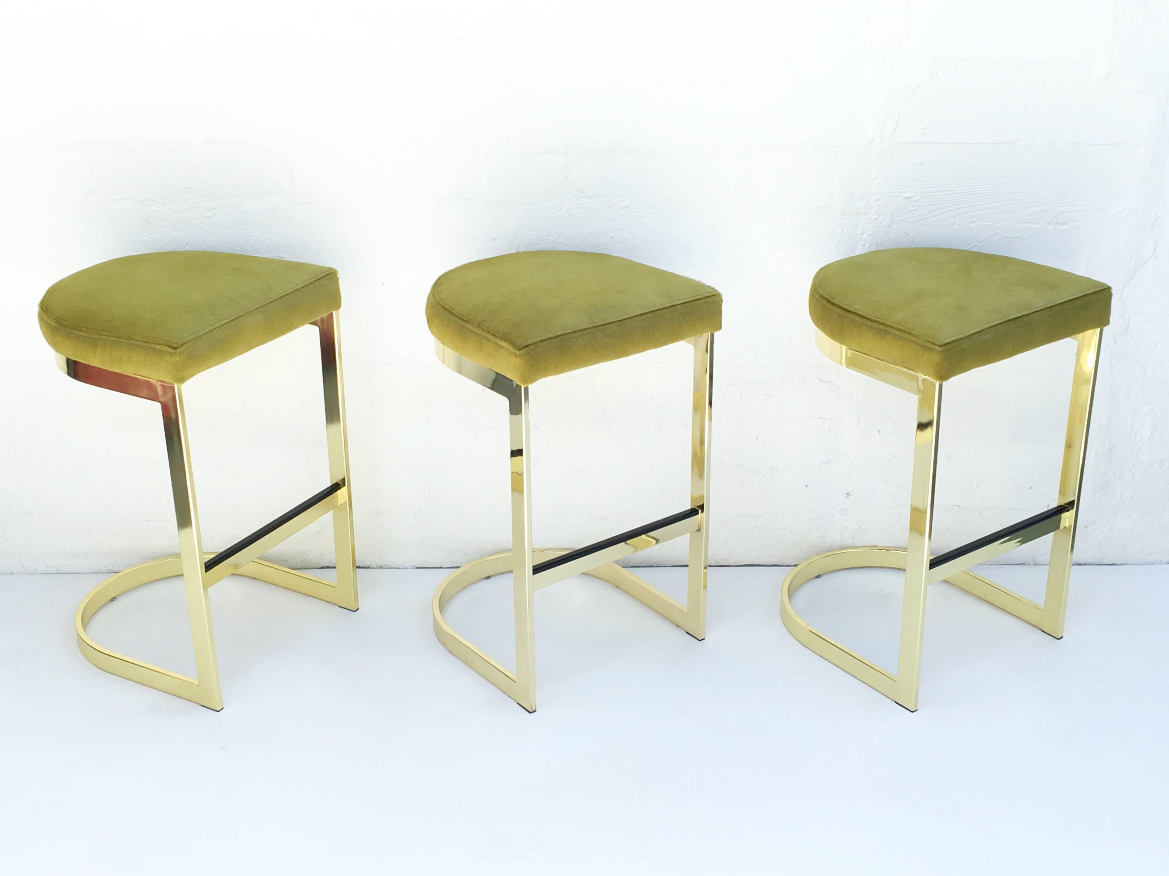 Set of Three Polished Brass and Pony Hide Barstools by Milo Baughman  In Excellent Condition In Palm Springs, CA