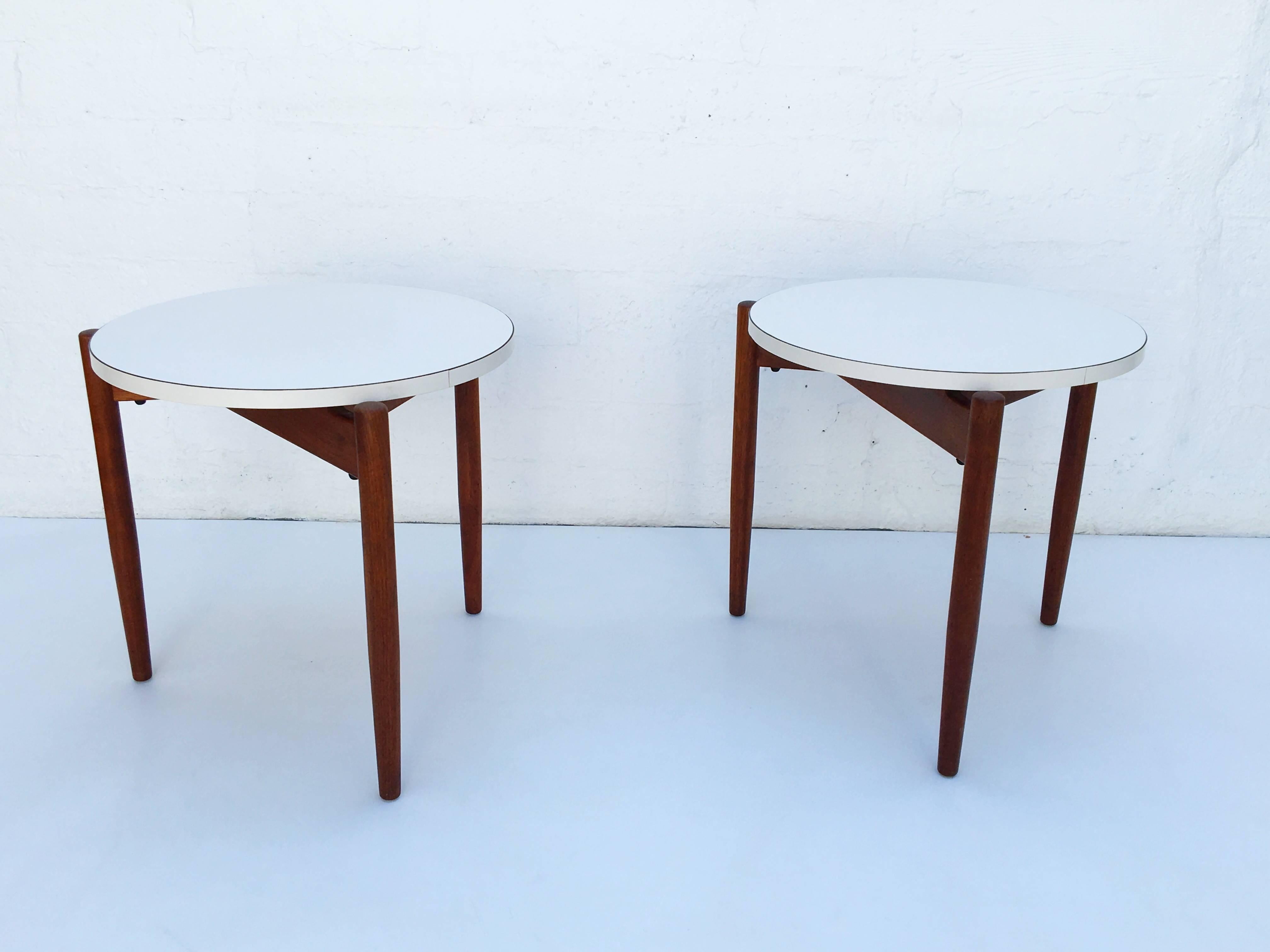 Mid-Century Modern Pair of Walnut Stacking Side Tables by Jens Risom
