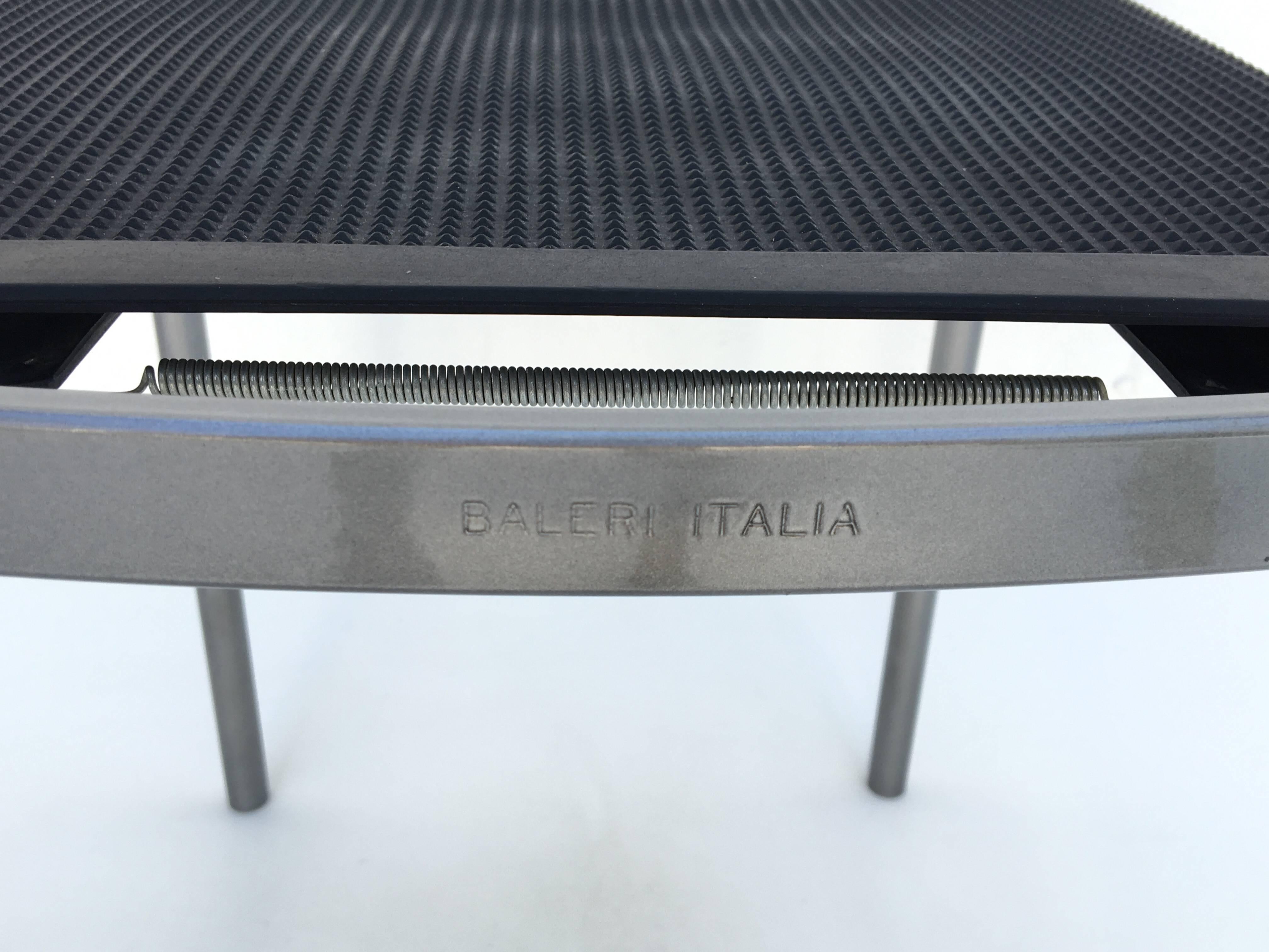 Acier Quatre chaises de piquet de café par Philippe Starck pour Cerruti Baleri en vente