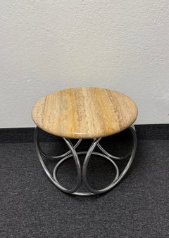 Table d'appoint sculpturale en travertin et chrome